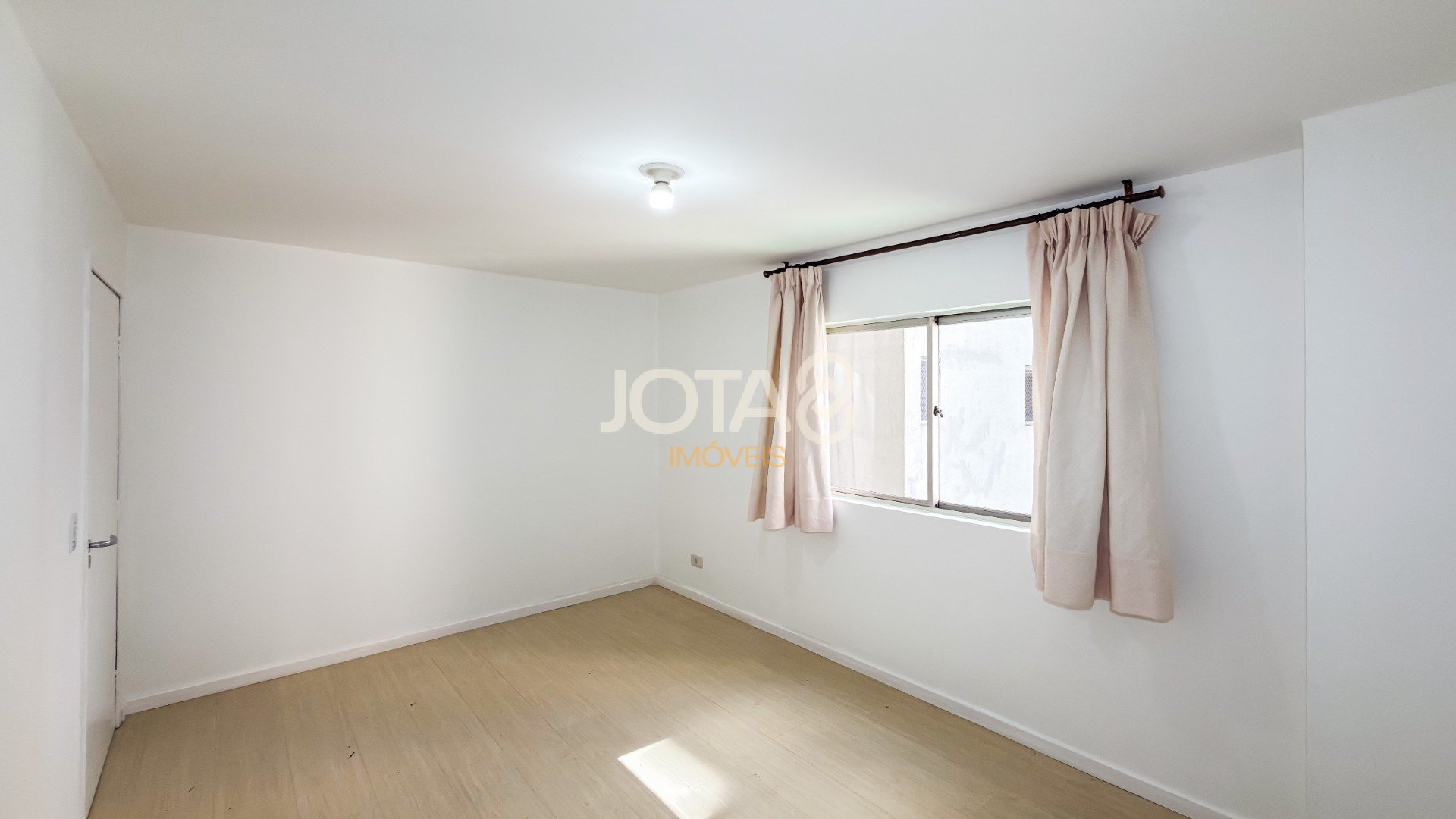 APARTAMENTO 2 QUARTOS NO BIGORRILHO