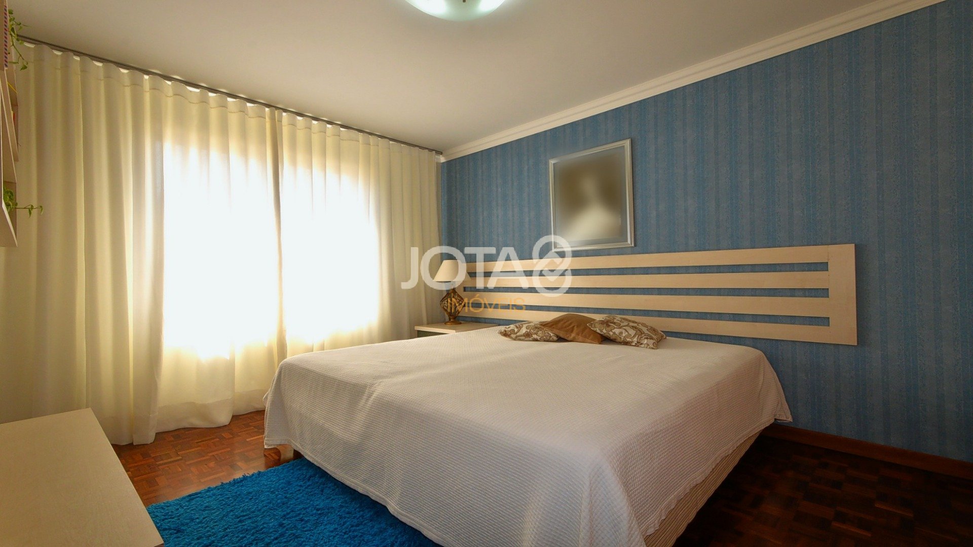 APARTAMENTO IMPECÁVEL NO BATEL SOHO 3 QUARTOS