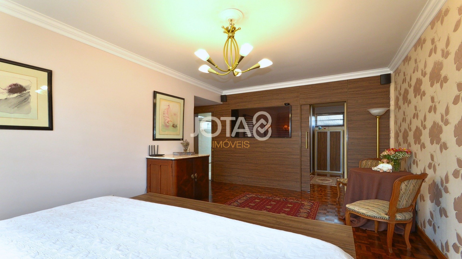 APARTAMENTO IMPECÁVEL NO BATEL SOHO 3 QUARTOS