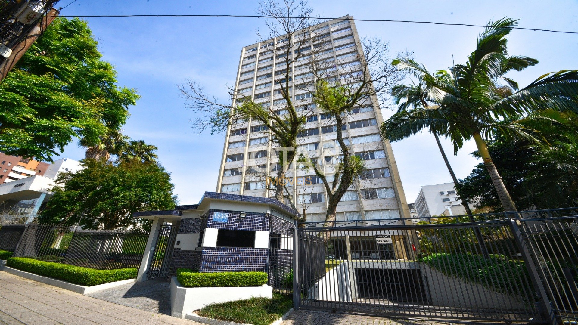 APARTAMENTO IMPECÁVEL NO BATEL SOHO 3 QUARTOS