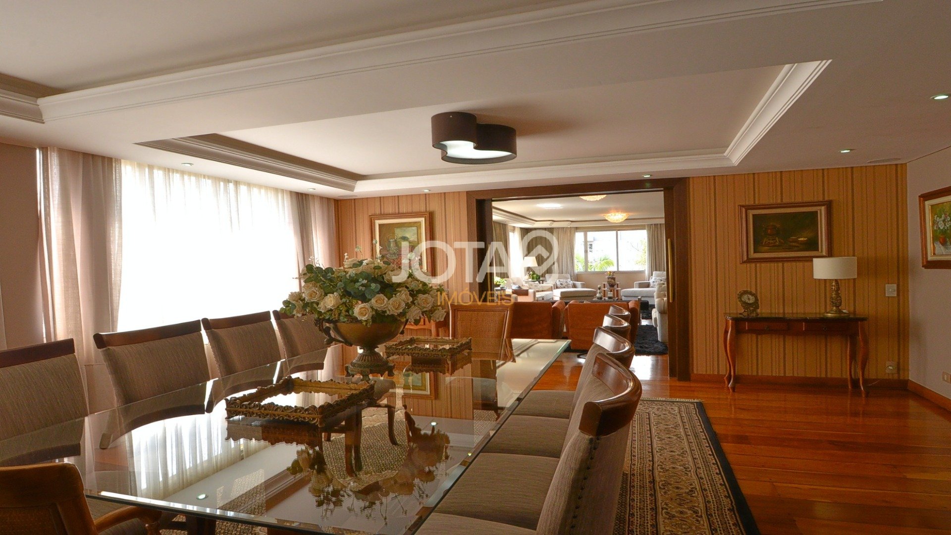 APARTAMENTO IMPECÁVEL NO BATEL SOHO 3 QUARTOS