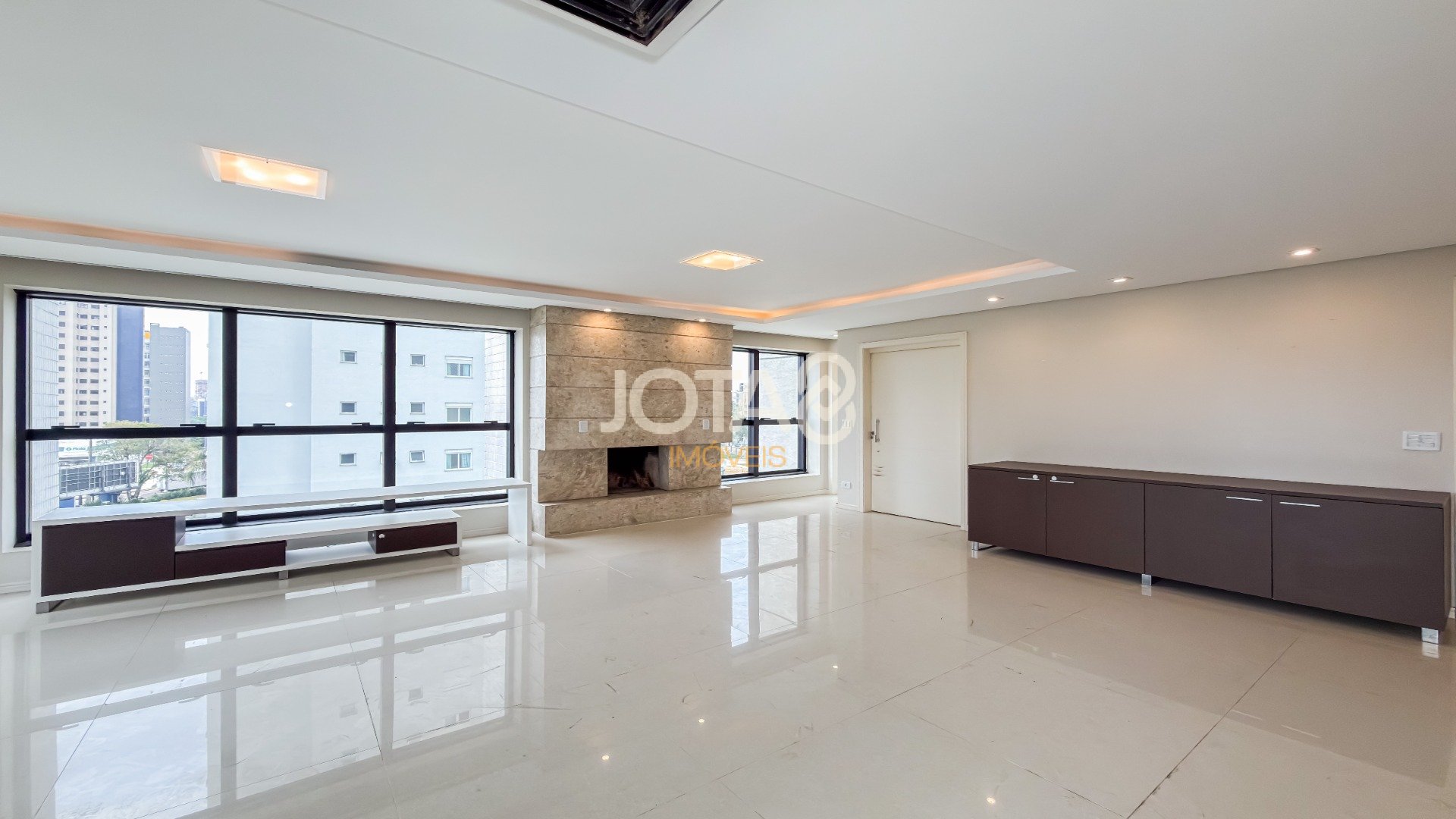 APARTAMENTO 4 QUARTOS  NO ECOVILLE EM CONDOMÍNIO CLUBE