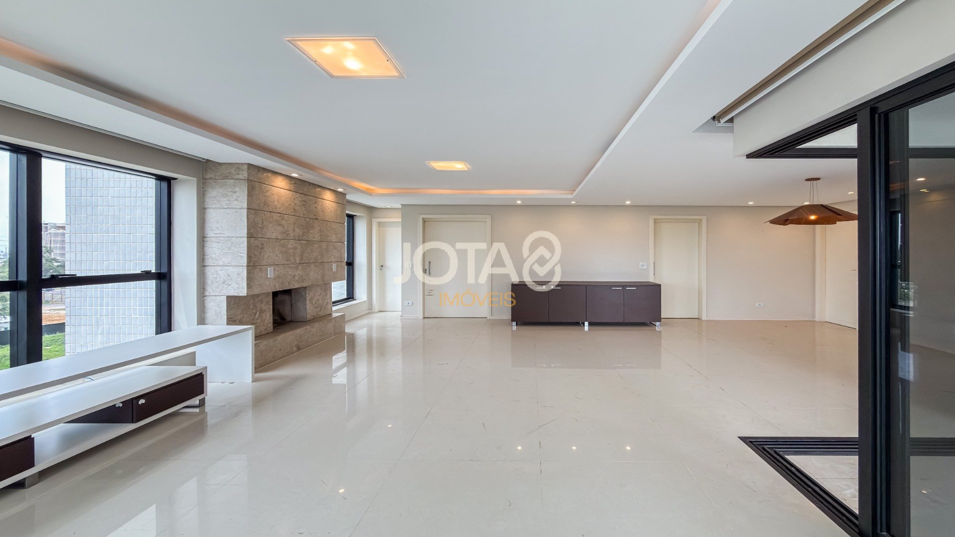 APARTAMENTO 4 QUARTOS  NO ECOVILLE EM CONDOMÍNIO CLUBE