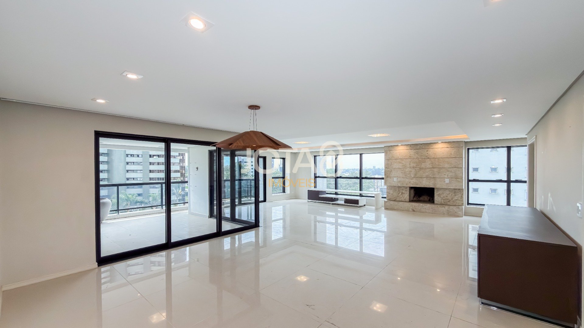 APARTAMENTO 4 QUARTOS  NO ECOVILLE EM CONDOMÍNIO CLUBE