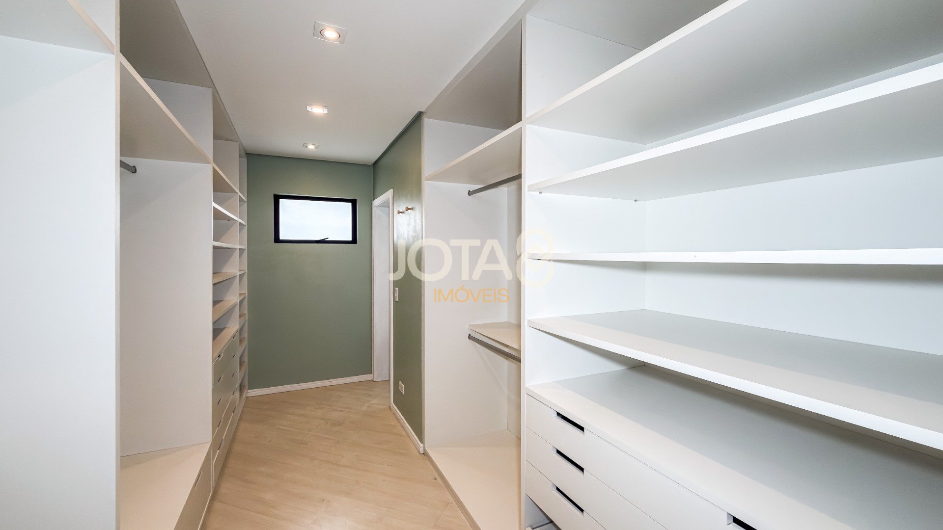 APARTAMENTO 4 QUARTOS  NO ECOVILLE EM CONDOMÍNIO CLUBE