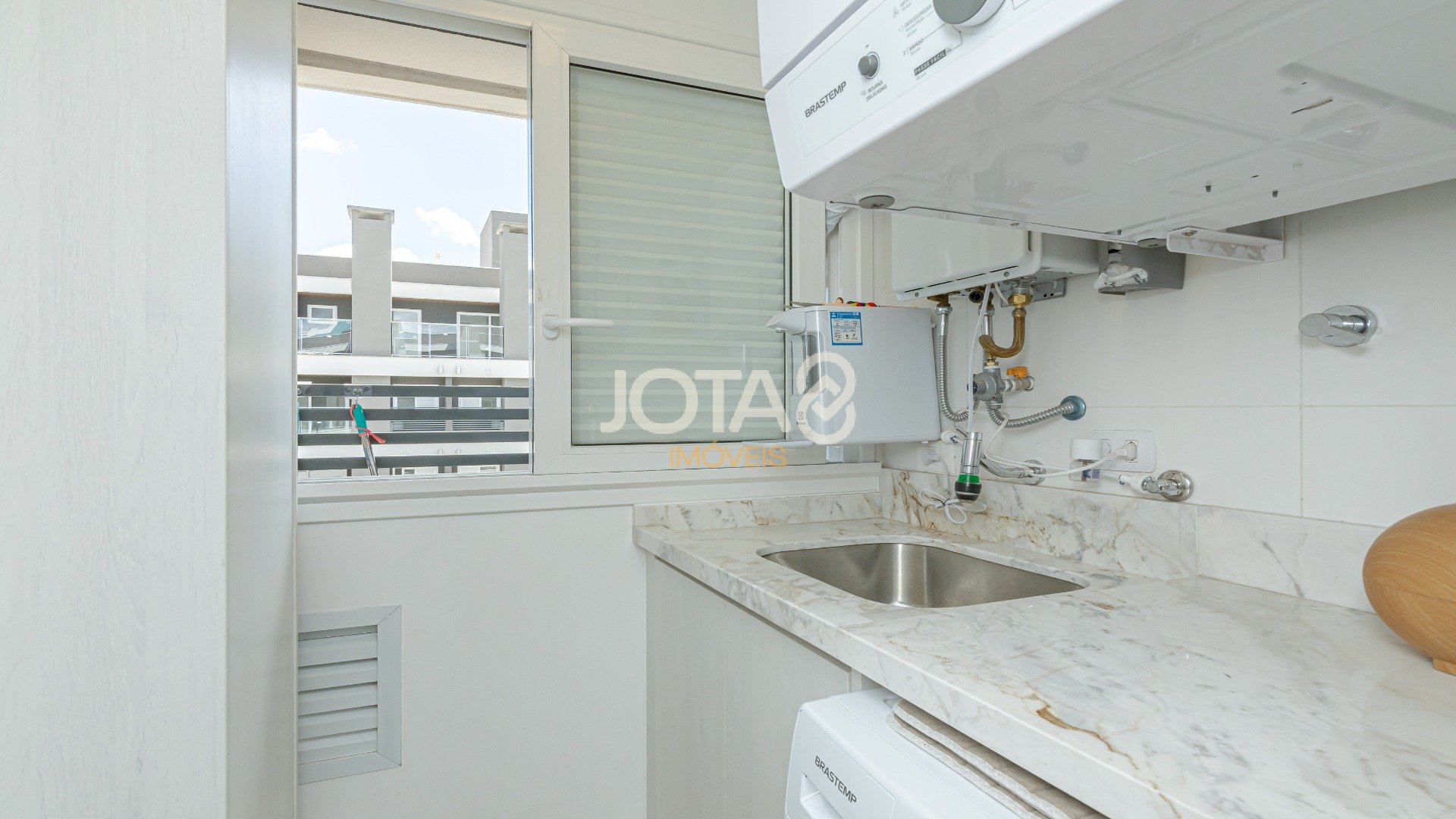 COBERTURA  PENT HOUSE COM 3 QUARTOS  E 2 VAGAS NO ECOVILLE