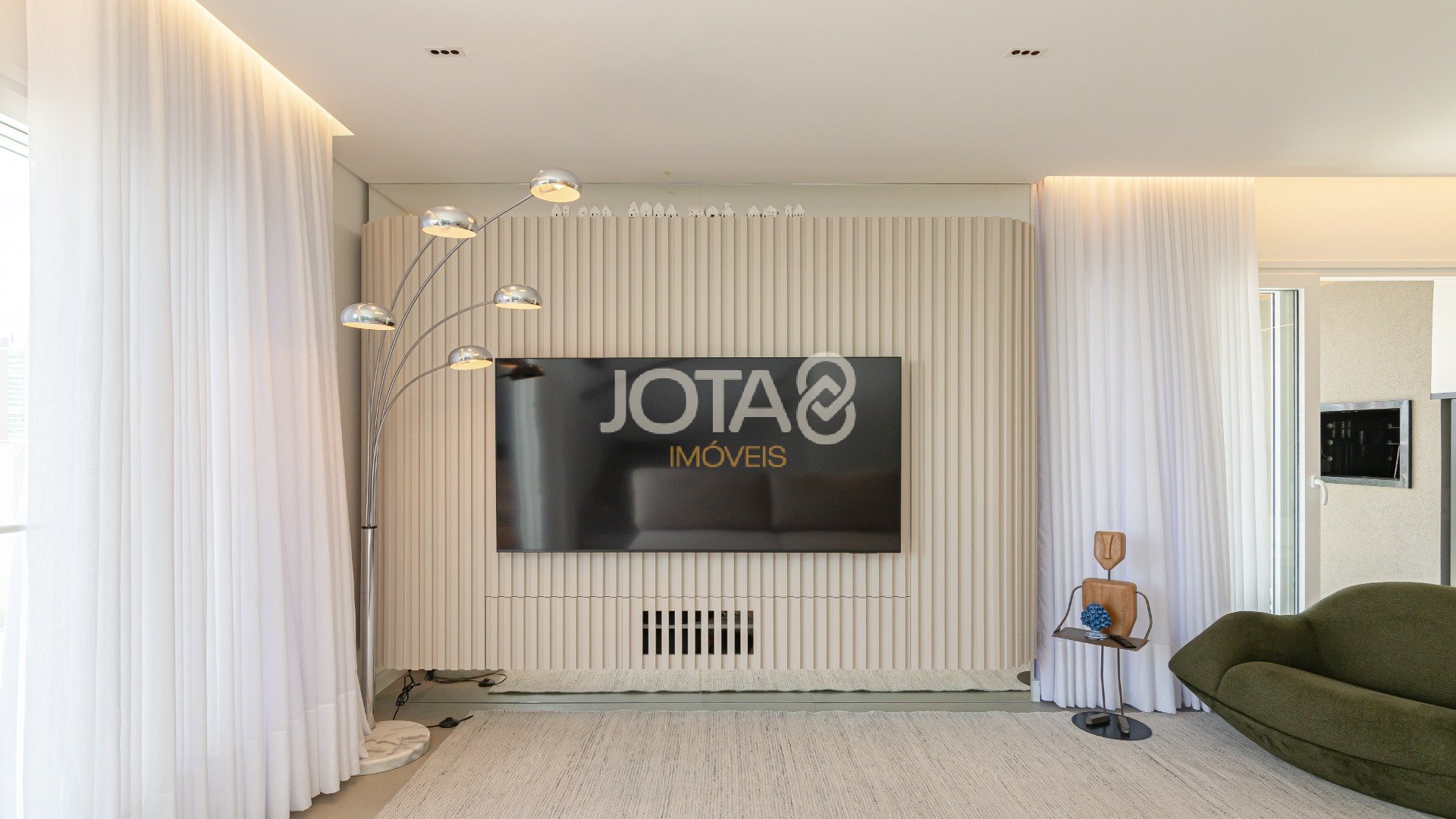 COBERTURA  PENT HOUSE COM 3 QUARTOS  E 2 VAGAS NO ECOVILLE