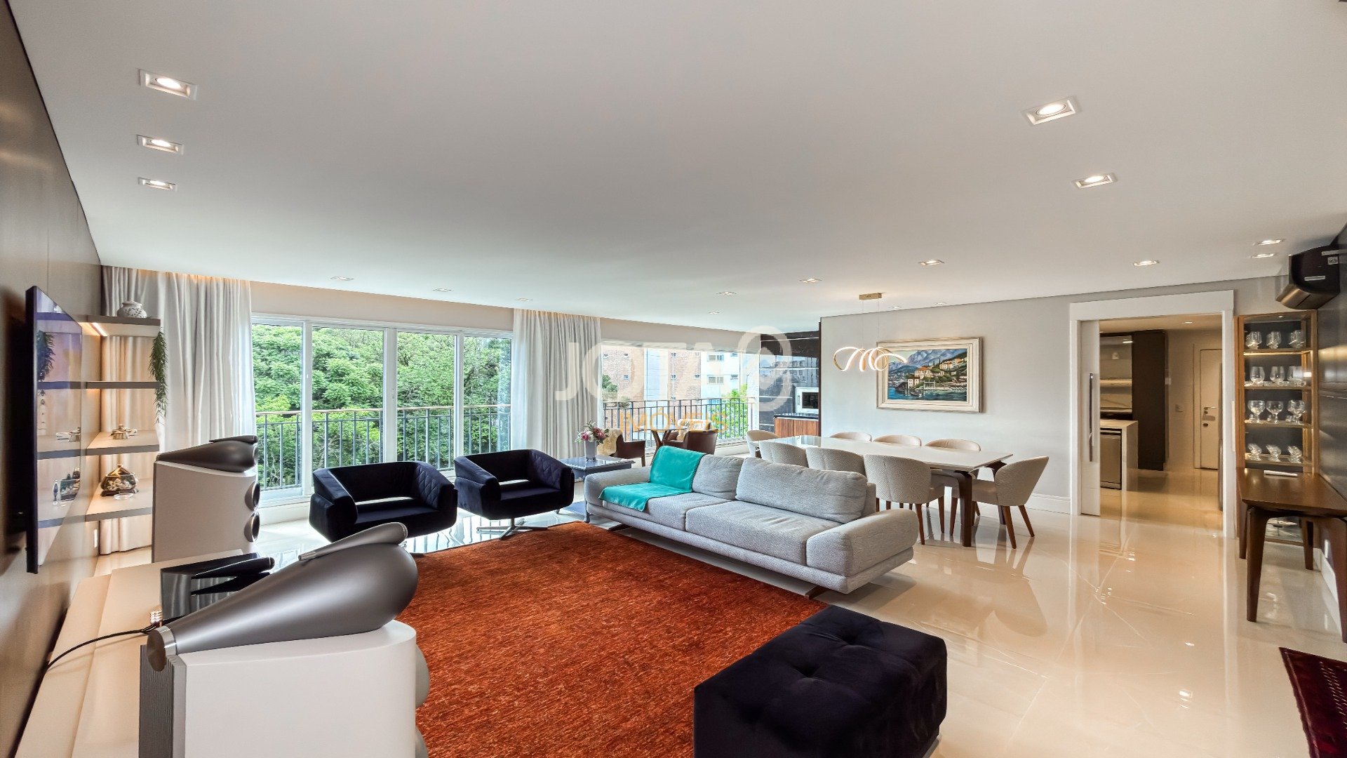 BELÍSSIMO APARTAMENTO MOBILIADO EM CONDOMINIO CLUBE