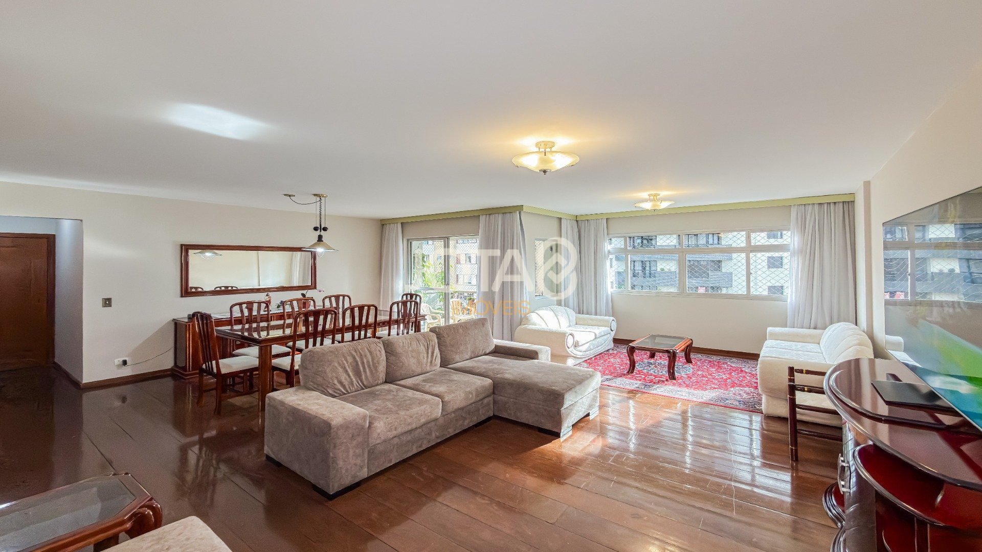 Foto de destaque Apartamento com 3 quartos e 2 vagas no batel.