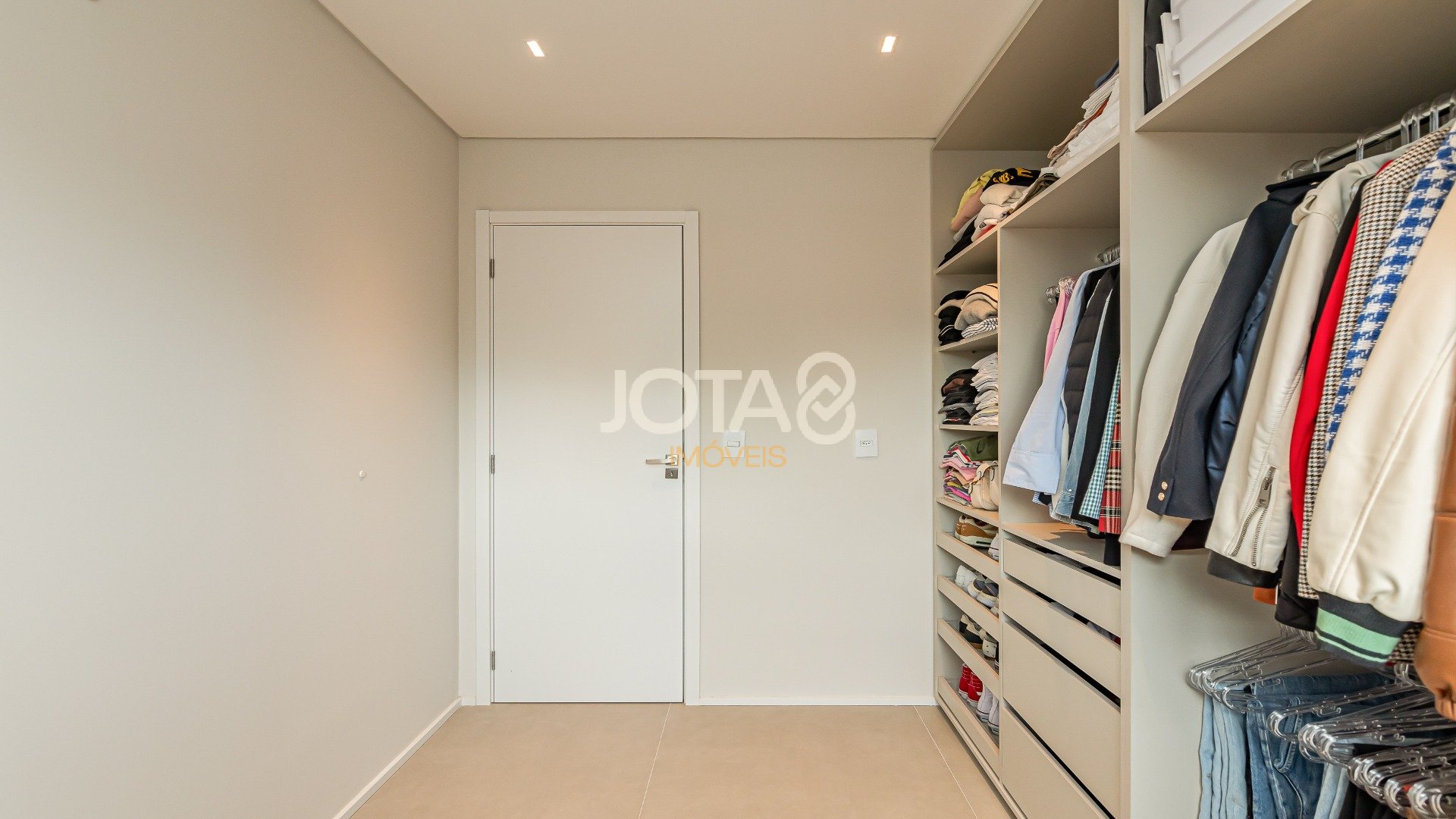 2 QUARTOS FACE NORTE NO JUVEVÊ