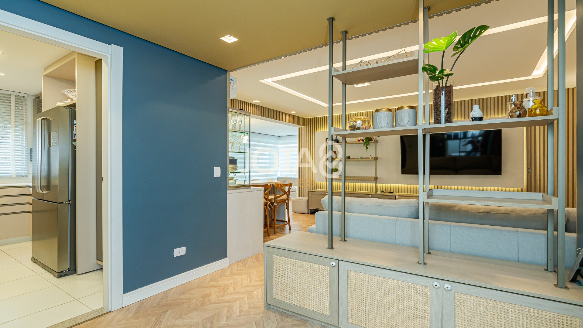 APARAMENTO COM 3 QUARTOS E 2 VAGAS NA VILA IZABEL