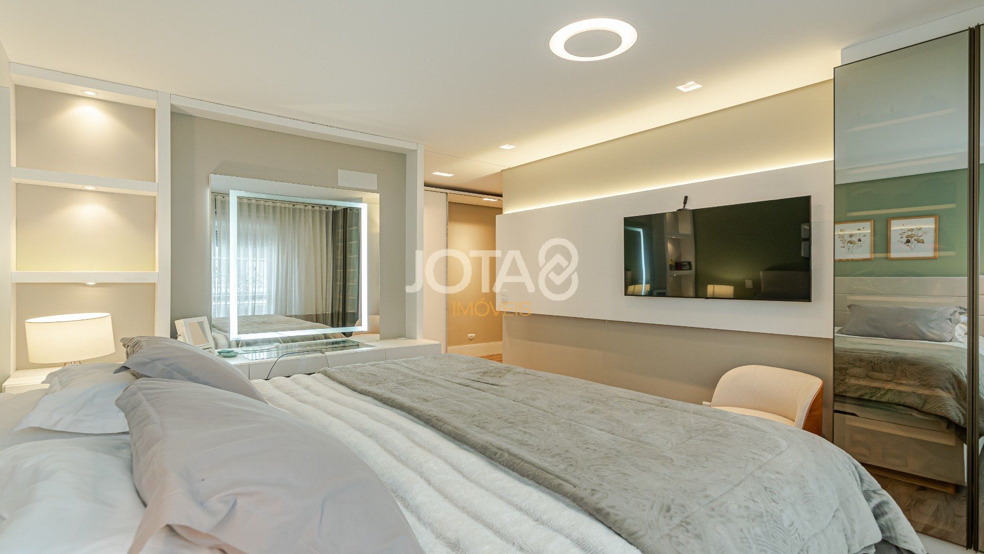 APARAMENTO COM 3 QUARTOS E 2 VAGAS NA VILA IZABEL