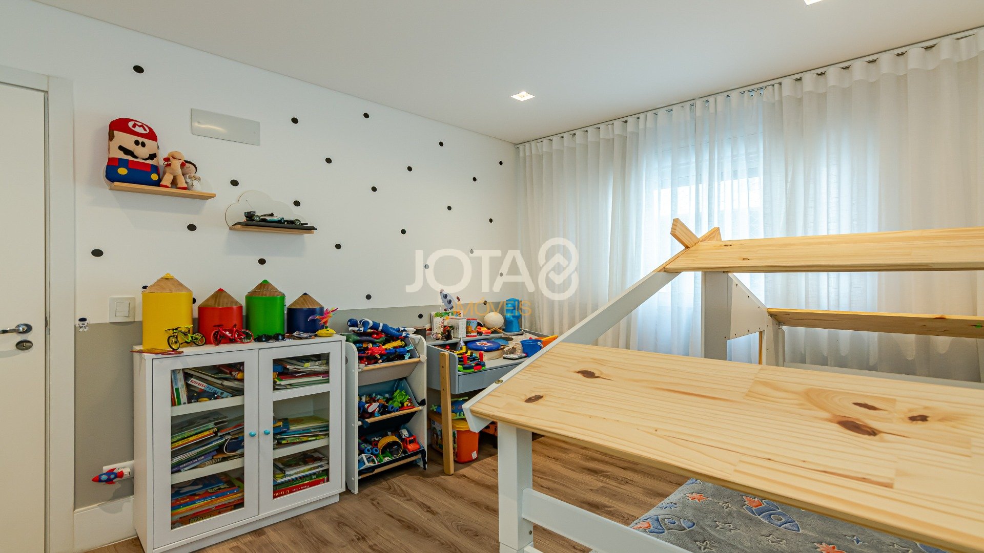 APARAMENTO COM 3 QUARTOS E 2 VAGAS NA VILA IZABEL