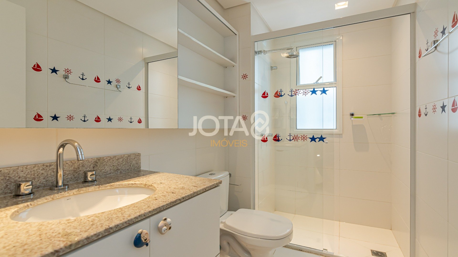 APARAMENTO COM 3 QUARTOS E 2 VAGAS NA VILA IZABEL