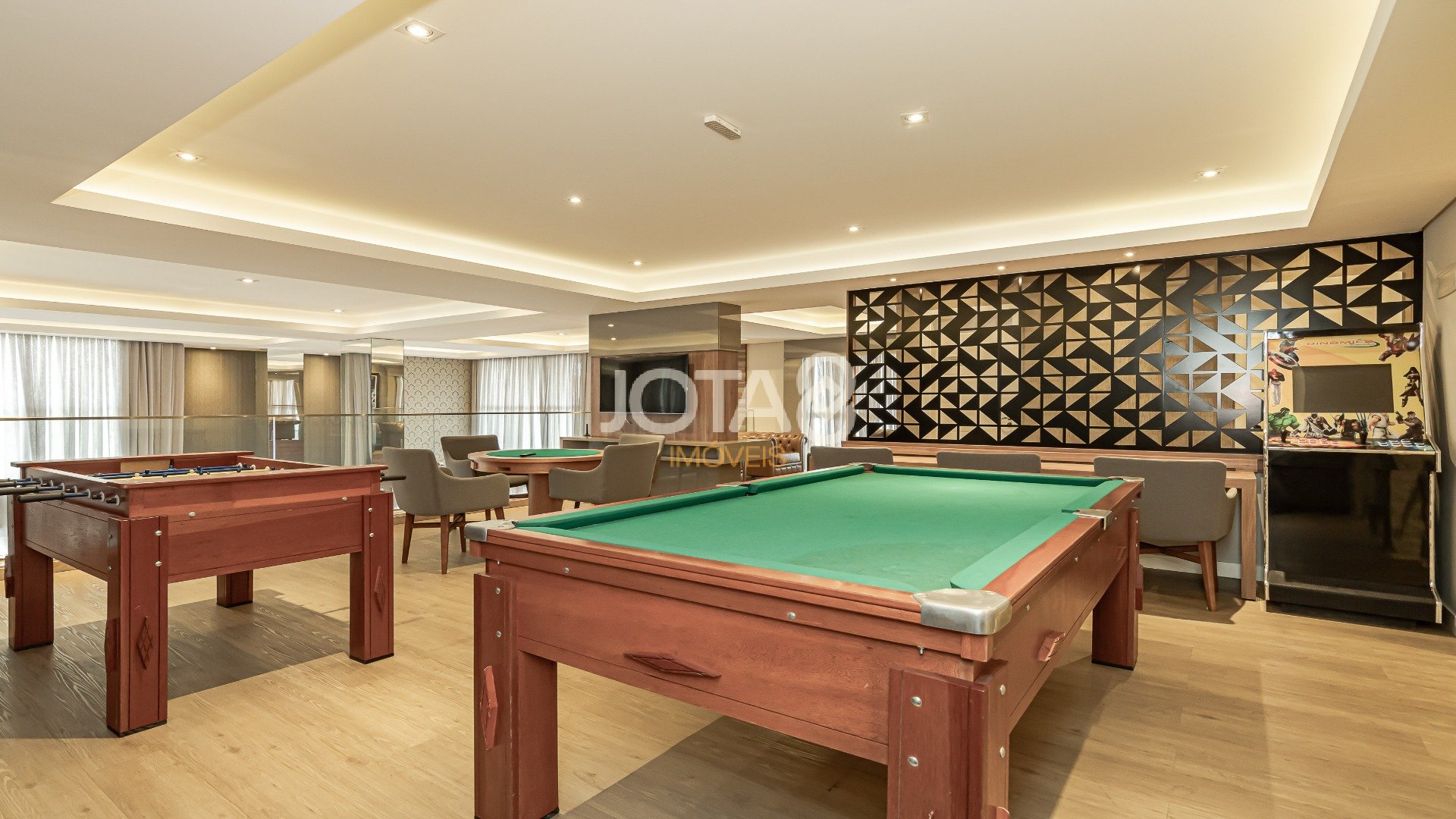 APARAMENTO COM 3 QUARTOS E 2 VAGAS NA VILA IZABEL