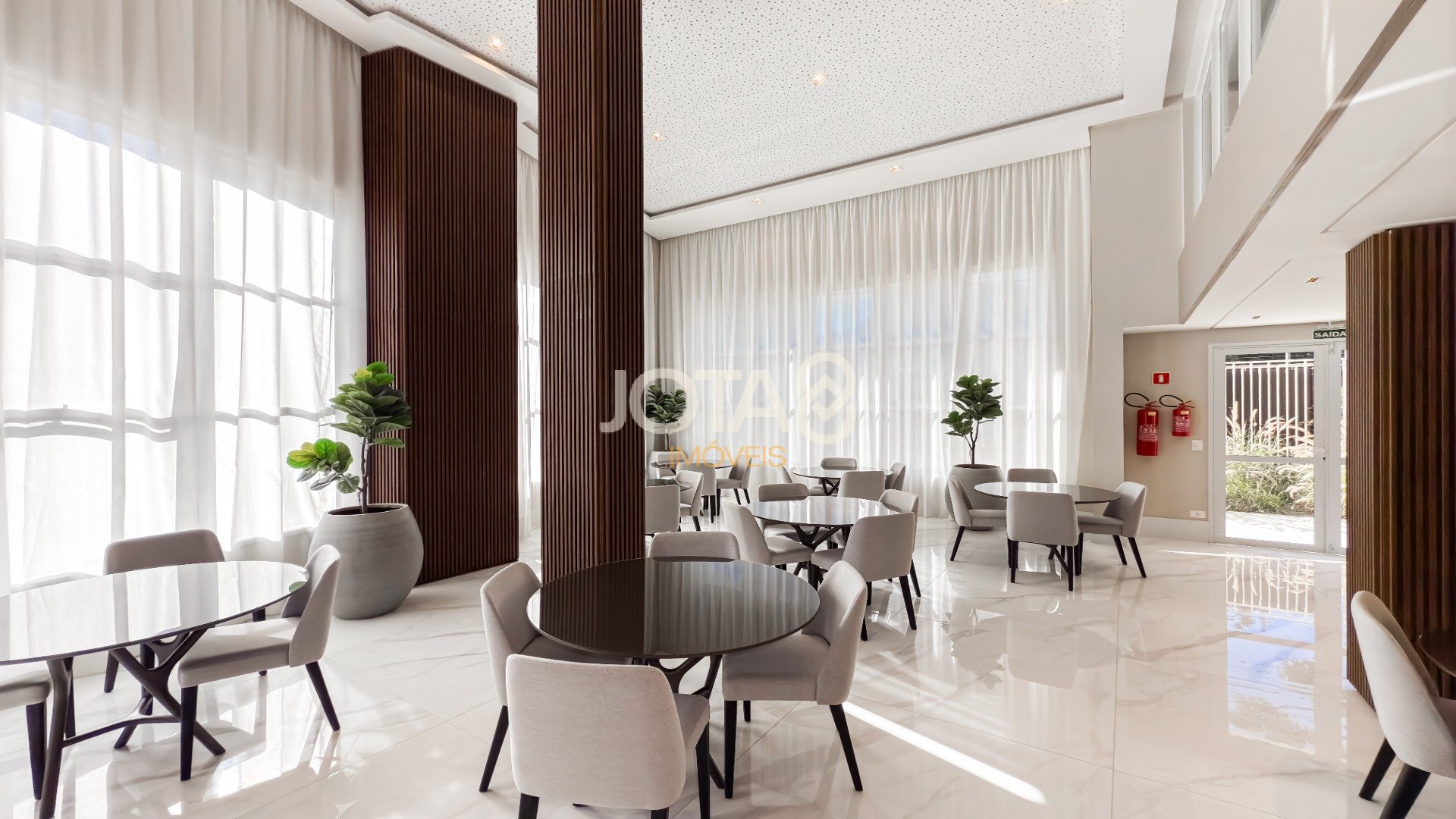 REVENDA APARTAMENTO 03 SUÍTES E 03 VAGAS NO JUVEVÊ