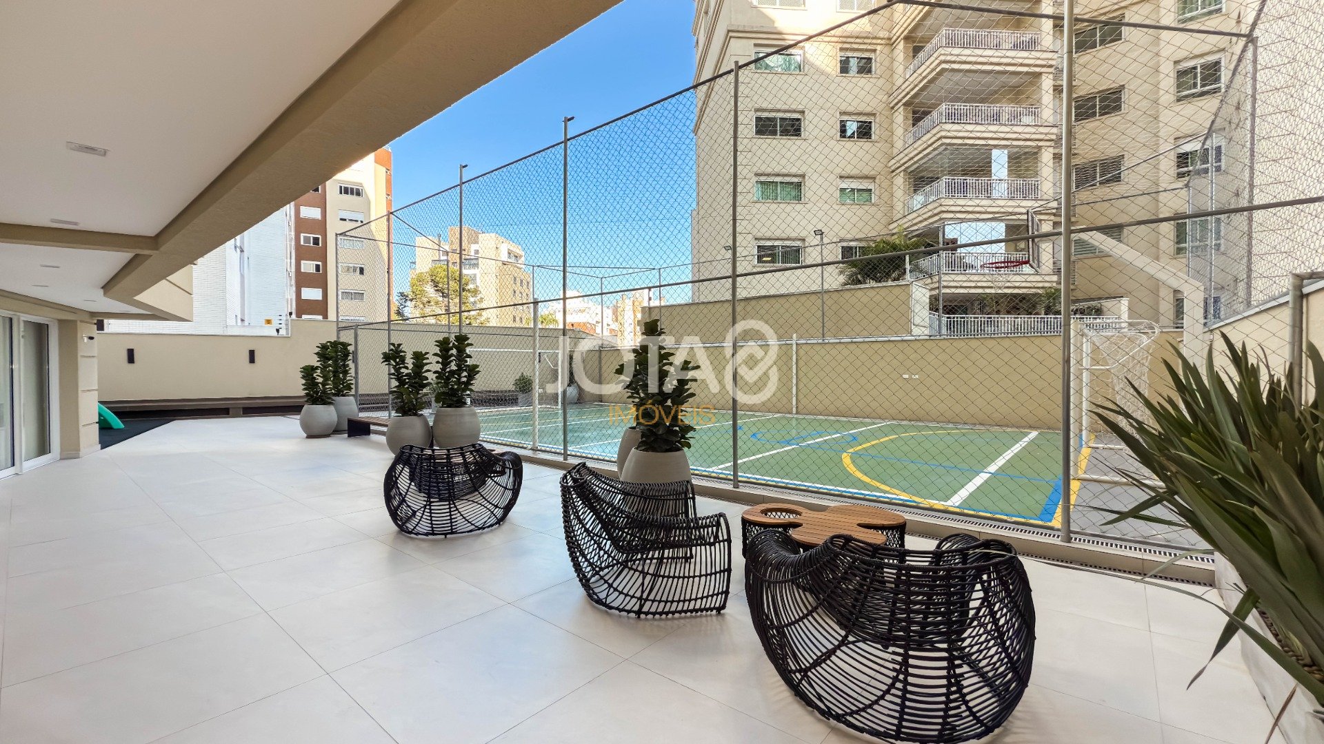 REVENDA APARTAMENTO 03 SUÍTES E 03 VAGAS NO JUVEVÊ