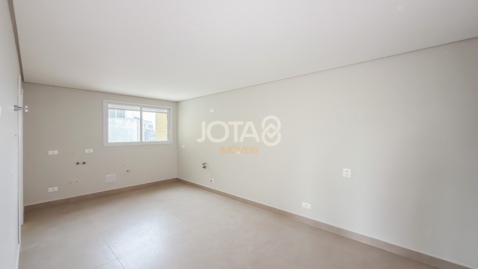 REVENDA APARTAMENTO 03 SUÍTES E 03 VAGAS NO JUVEVÊ