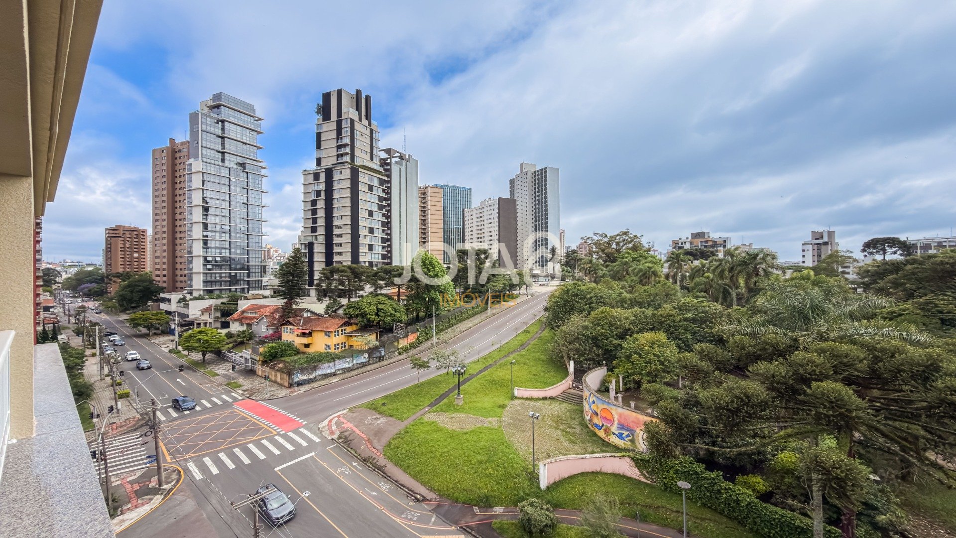 REVENDA APARTAMENTO 03 SUÍTES E 03 VAGAS NO JUVEVÊ