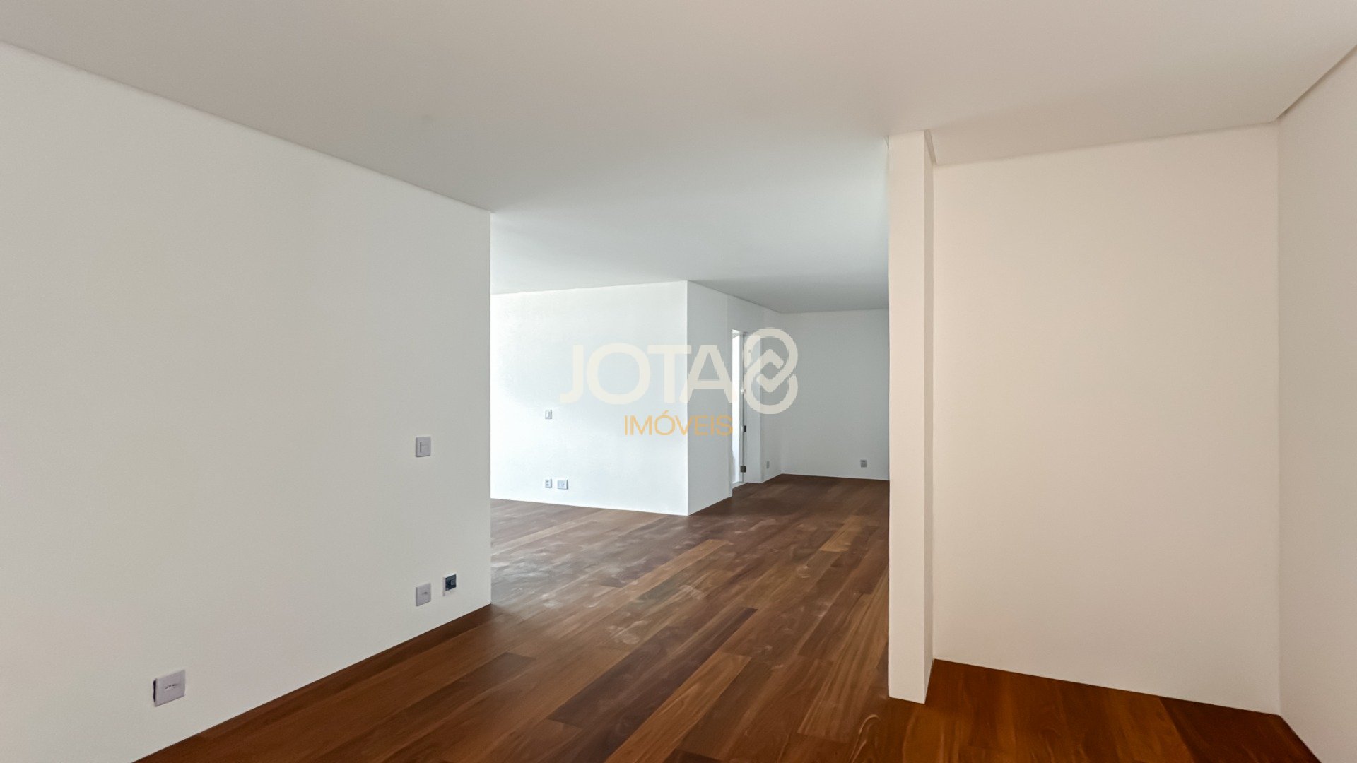 APARTAMENTO NOVO NO BATEL - REVENDA HANAMI
