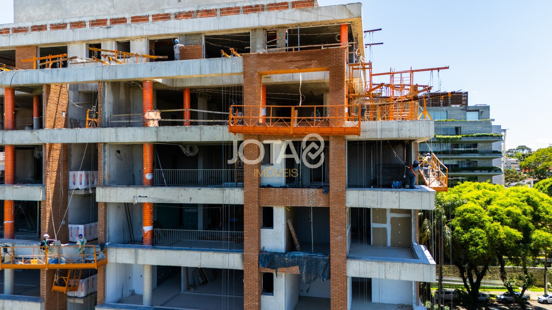 APARTAMENTO DE 255M² COM 4 VAGAS NO AMIRA CABRAL - ENTREGA 2026.