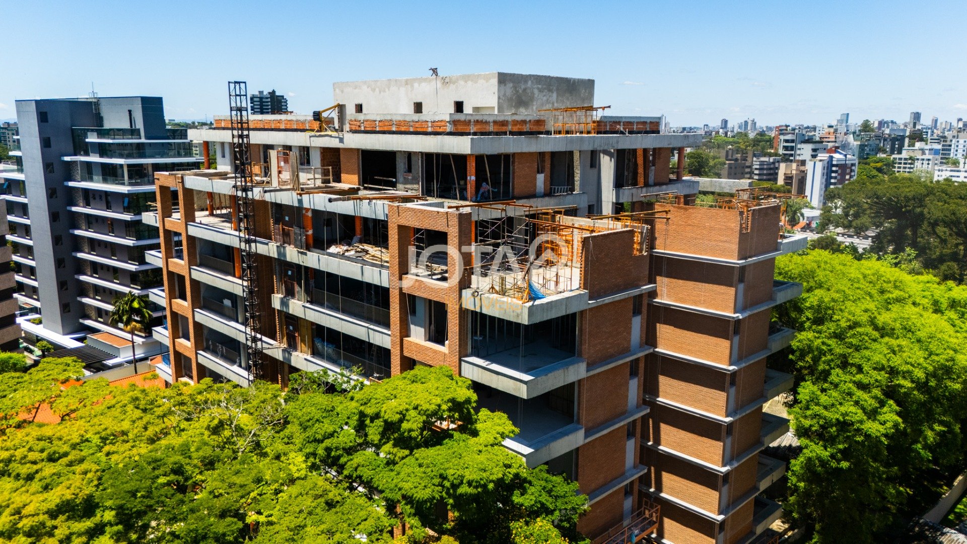 APARTAMENTO DE 255M² COM 4 VAGAS NO AMIRA CABRAL - ENTREGA 2026.