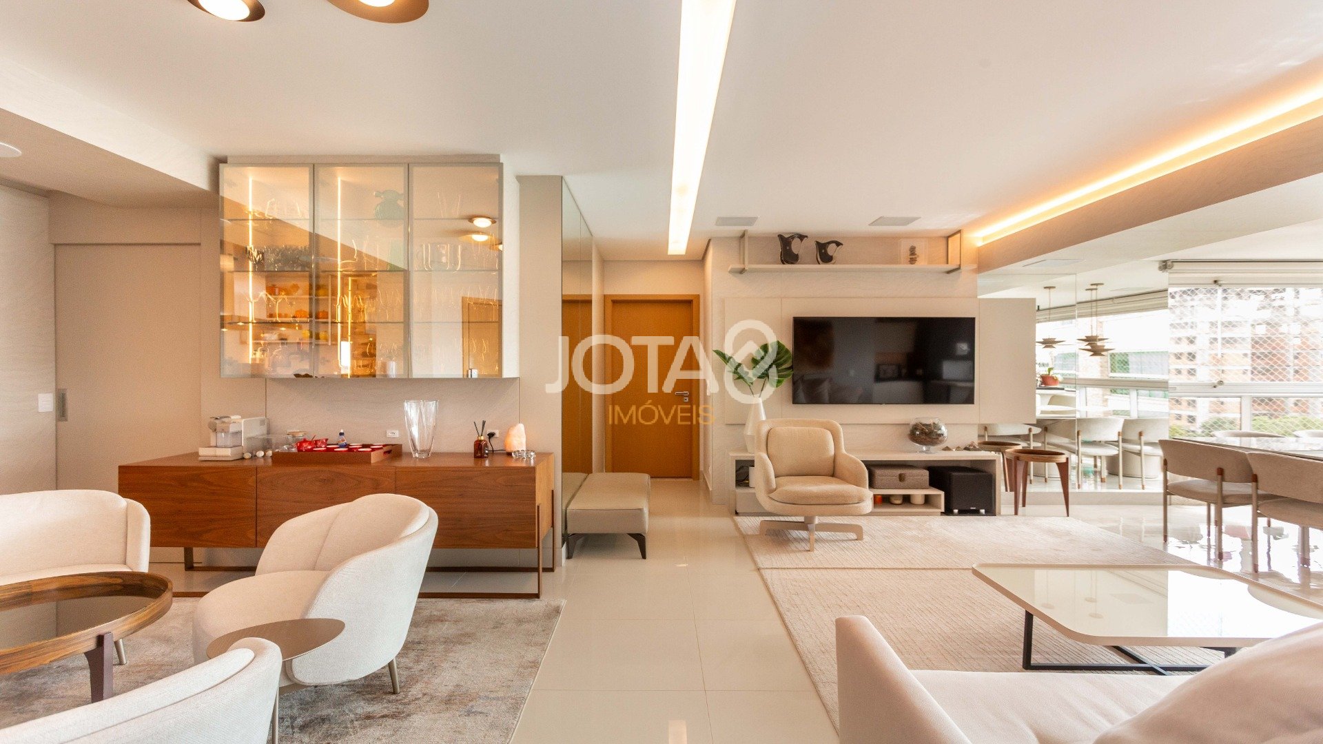 ACQUARELLE COM 3 SUÍTES NO ECOVILLE