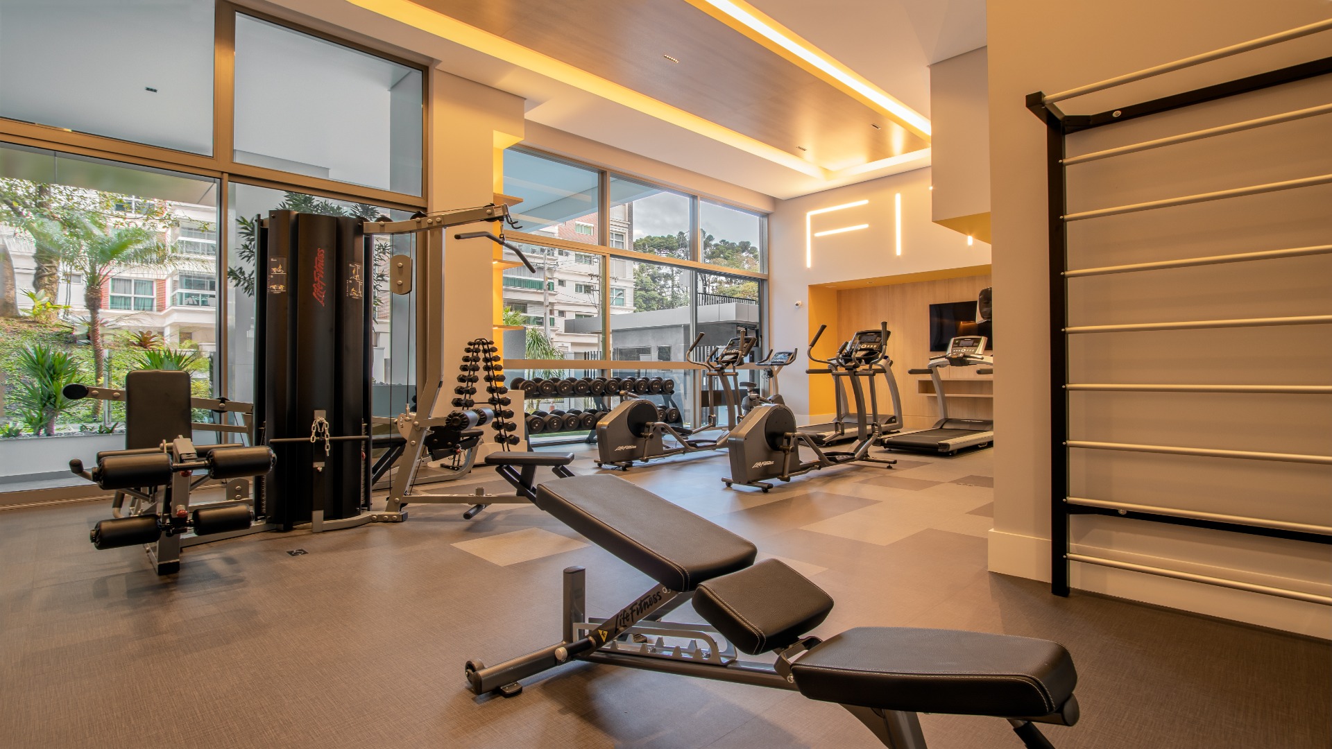 APARTAMENTOS DE 3 OU 4 SUÍTES PRONTOS PARA MORAR