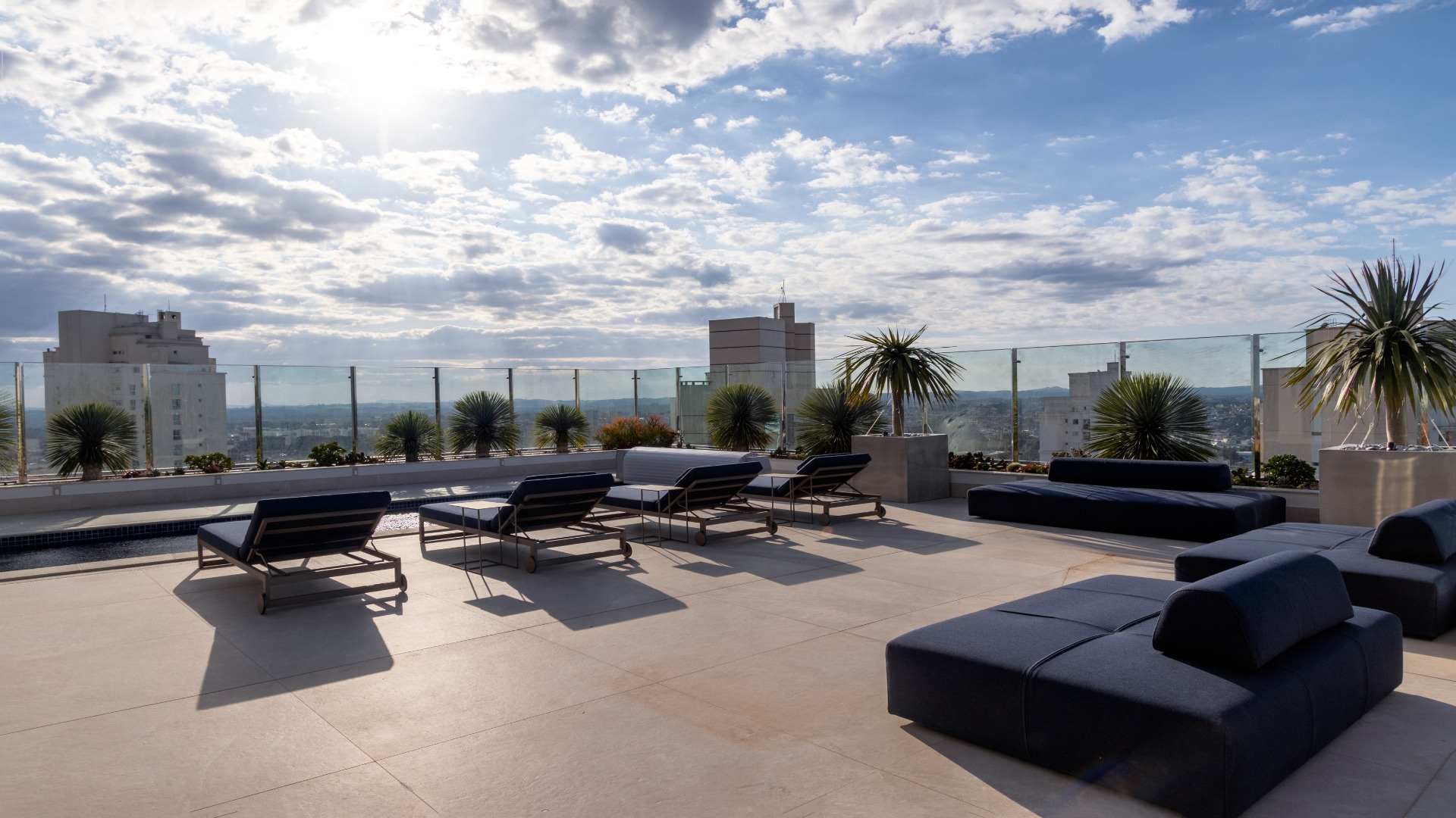 APARTAMENTOS DE 3 OU 4 SUÍTES PRONTOS PARA MORAR