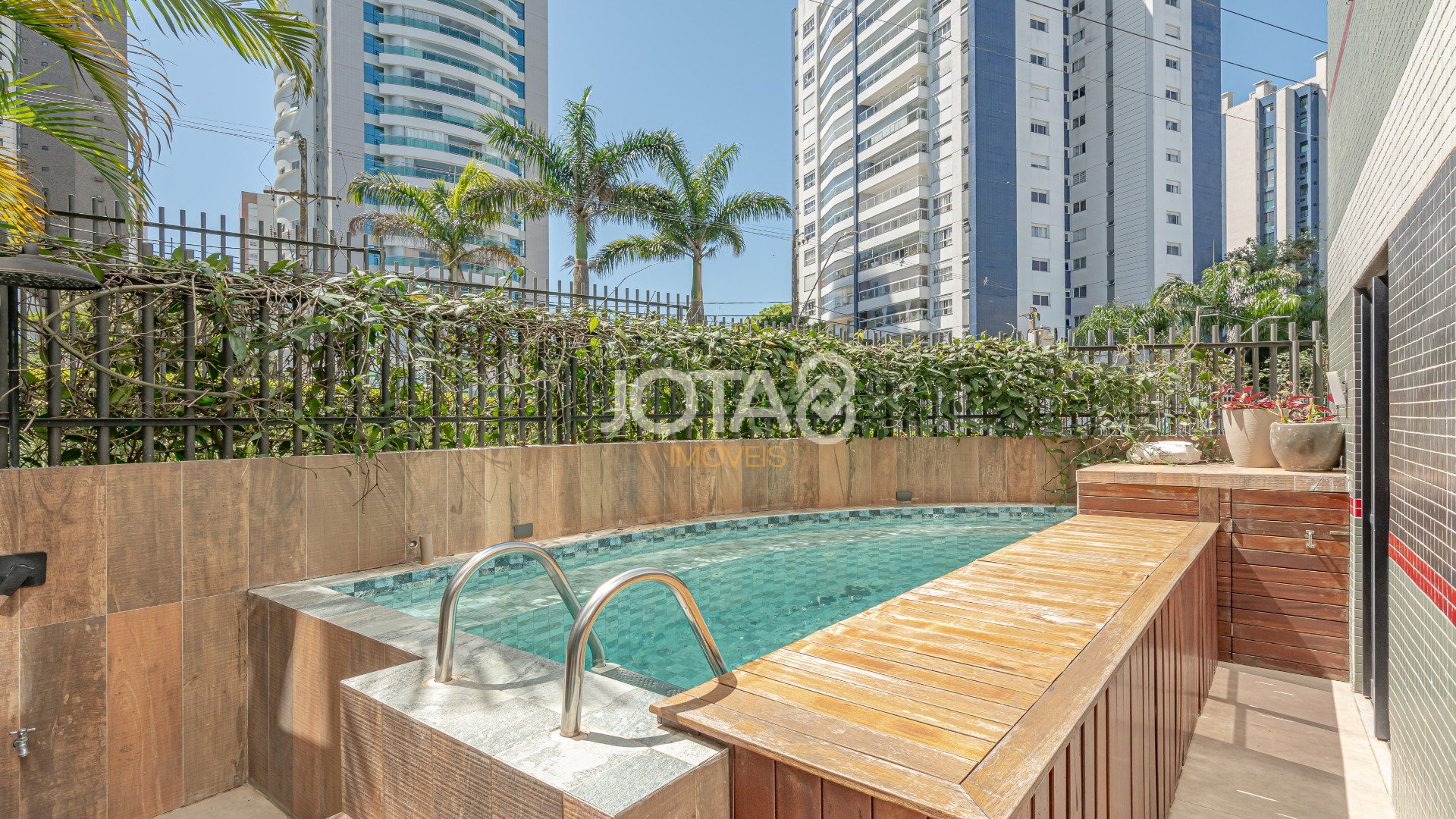 LINDO APARTAMENTO GARDEN NO ECOVILLE