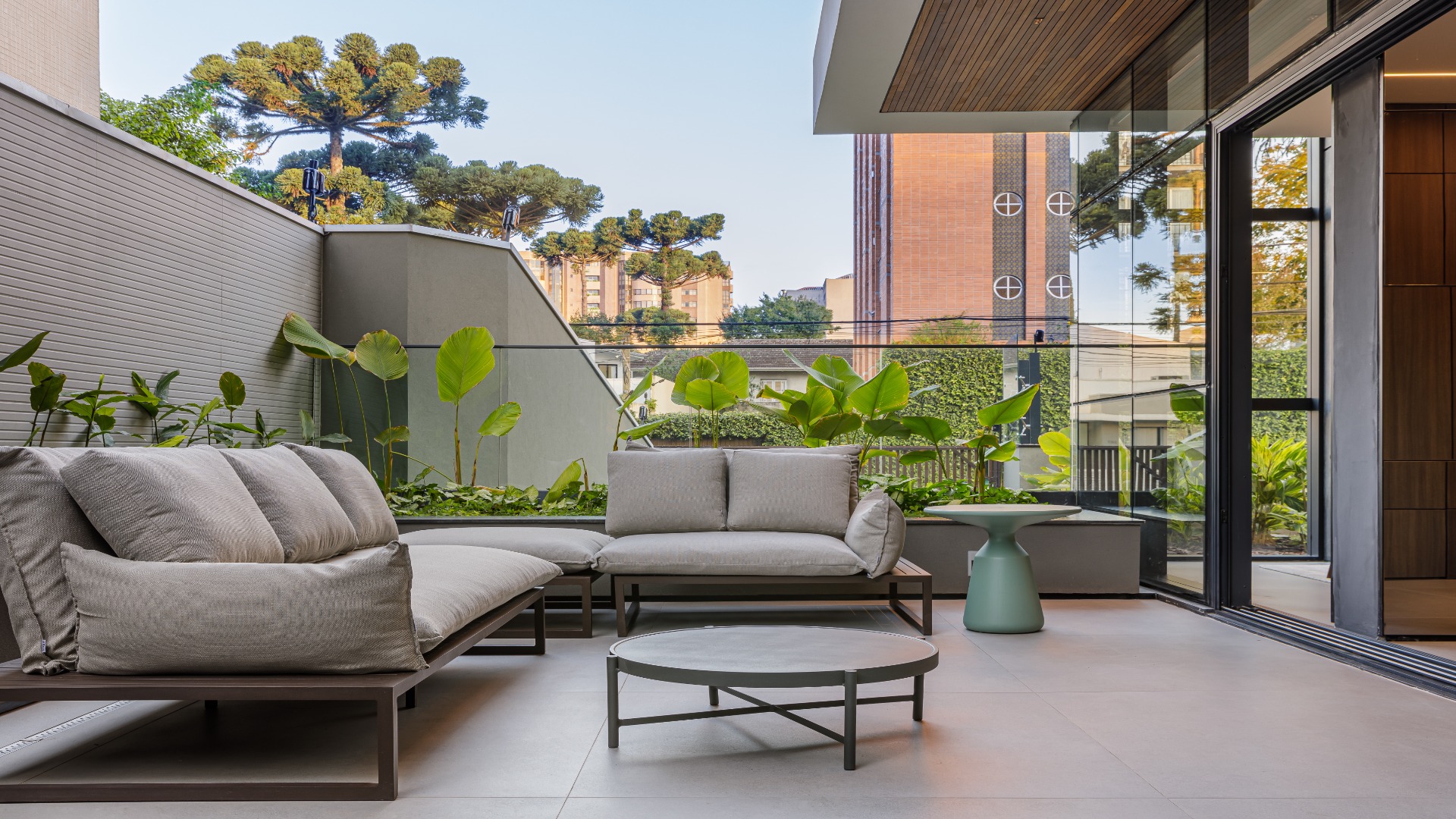 DUPLEX NOVO COM 3 SUÍTES NO BIGORRILHO