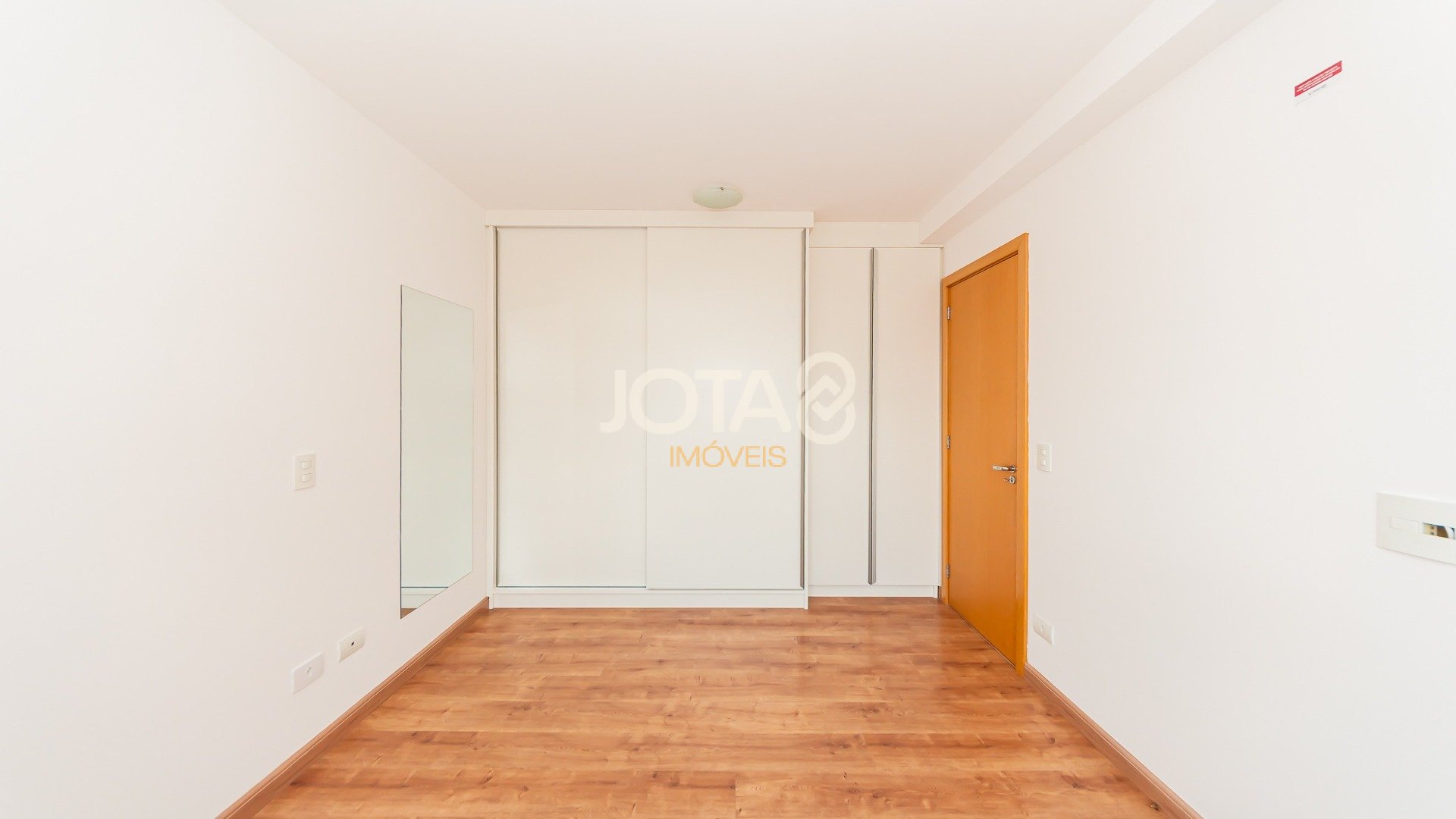 APARTAMENTO 2 QUARTOS ECOVILLE - CONDOMÍNIO CLUBE VERMONT