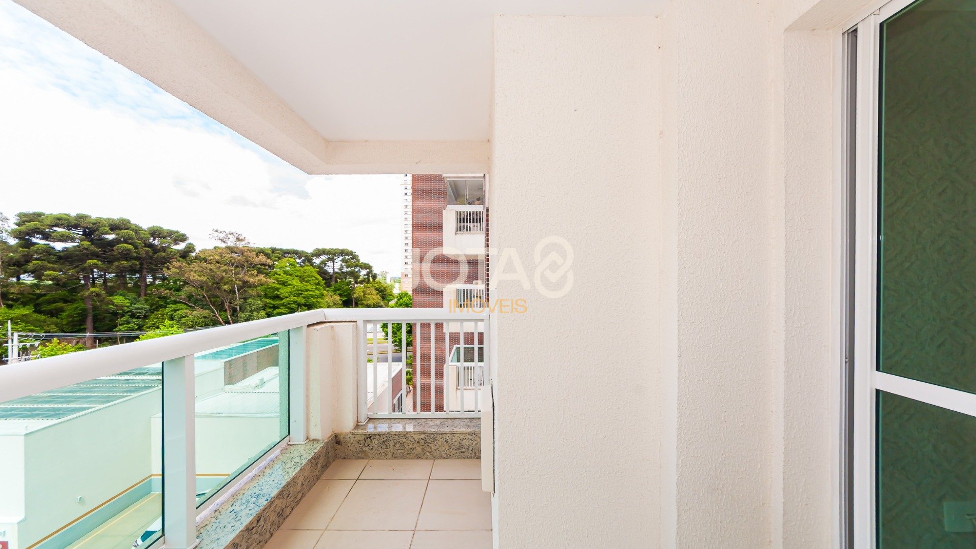 APARTAMENTO 2 QUARTOS ECOVILLE - CONDOMÍNIO CLUBE VERMONT