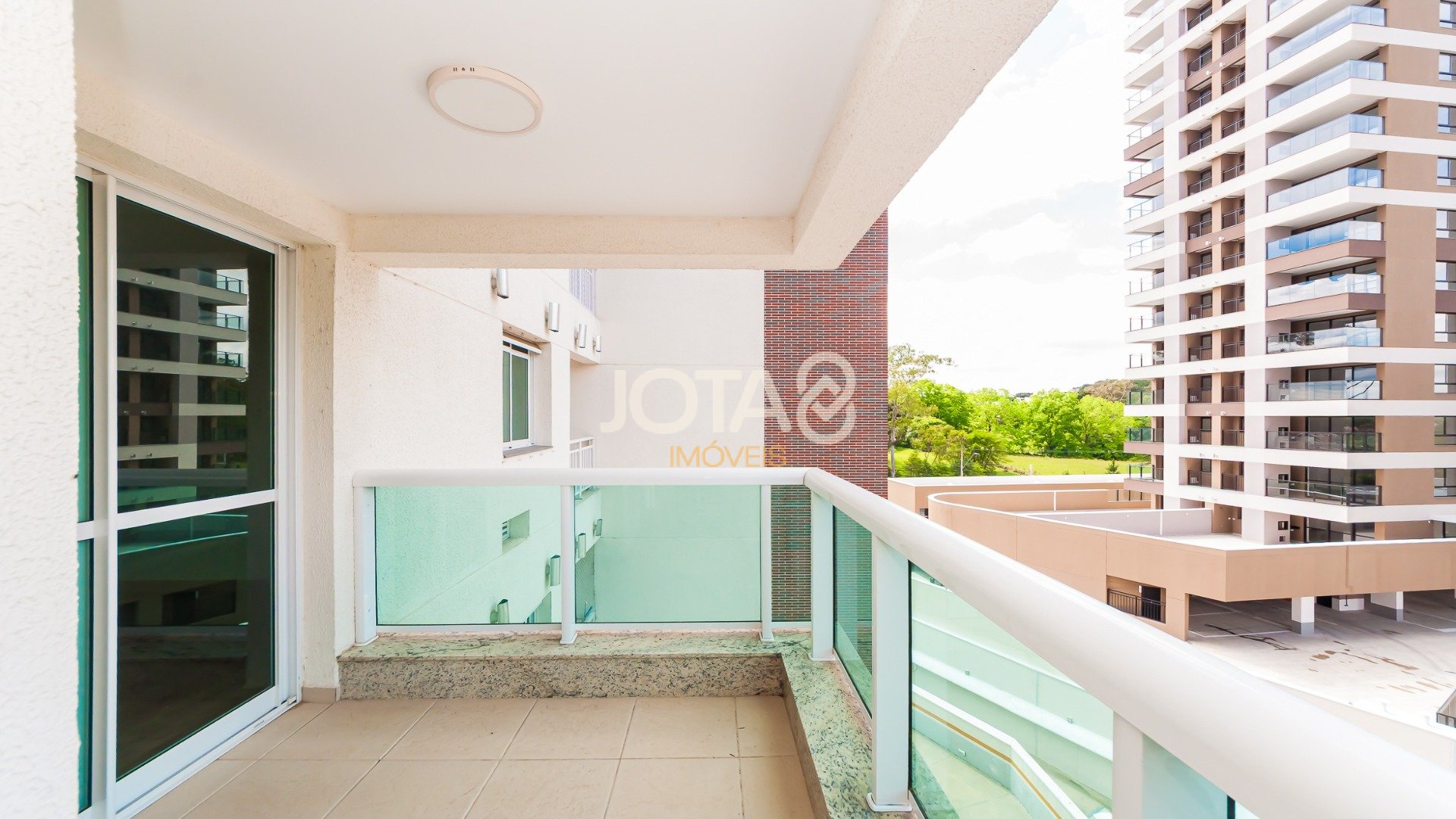 APARTAMENTO 2 QUARTOS ECOVILLE - CONDOMÍNIO CLUBE VERMONT