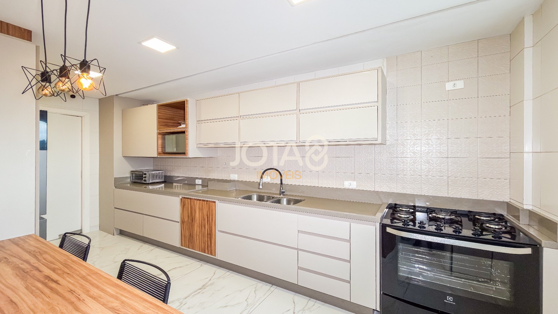 APARTAMENTO COM 3 SUÍTES NO ECOVILLE - CASABLANCA