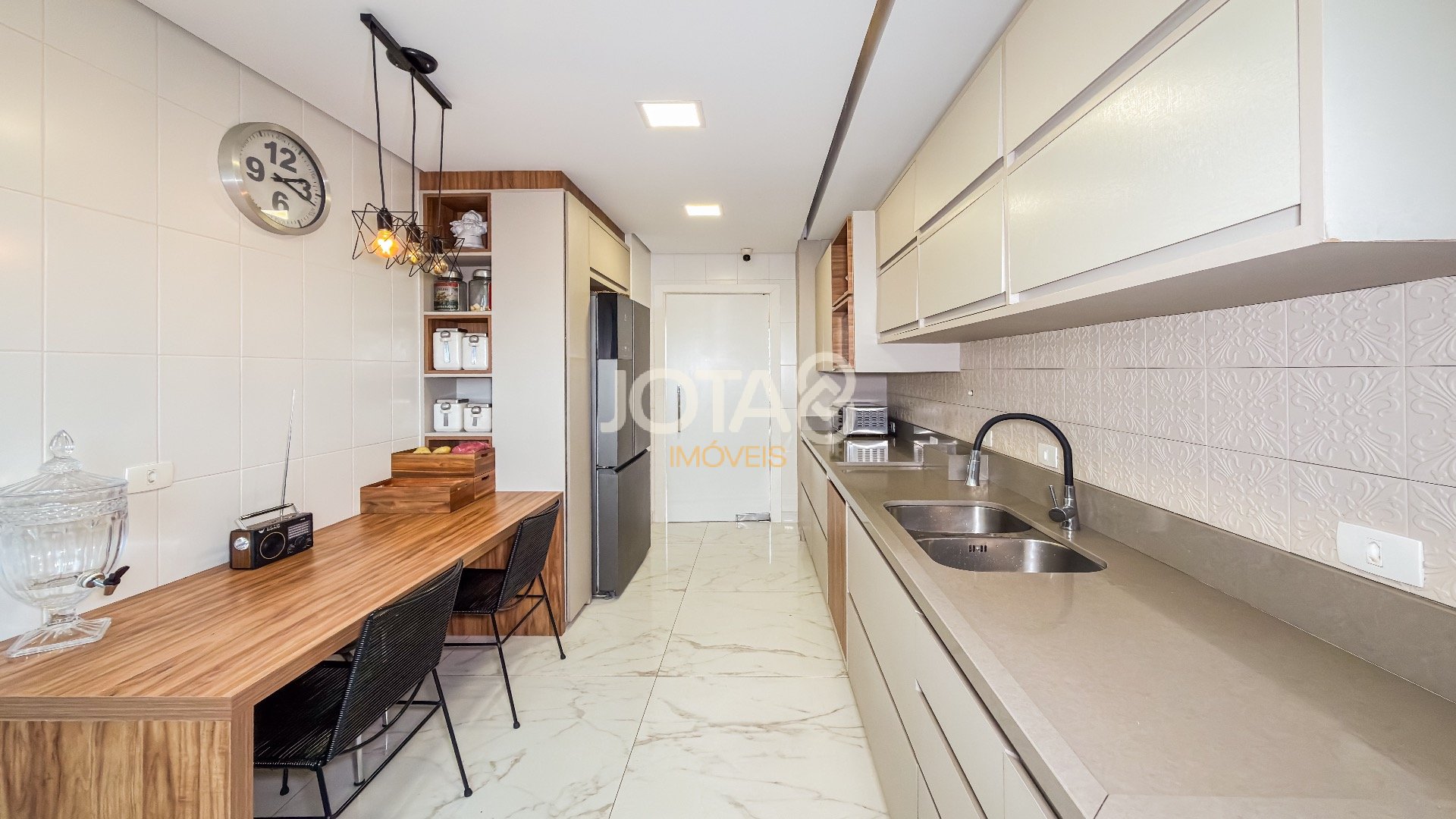 APARTAMENTO COM 3 SUÍTES NO ECOVILLE - CASABLANCA
