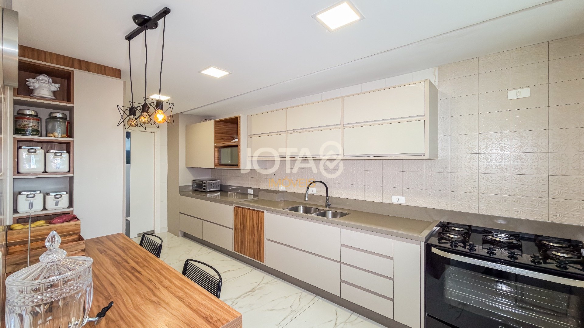 APARTAMENTO COM 3 SUÍTES NO ECOVILLE - CASABLANCA