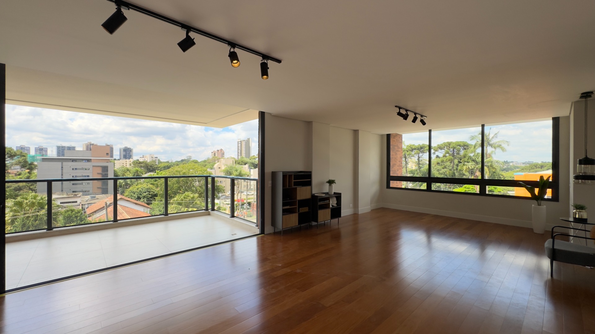 Foto de destaque Apartamento exclusivo com 3 suites e 3 vagas no cabral