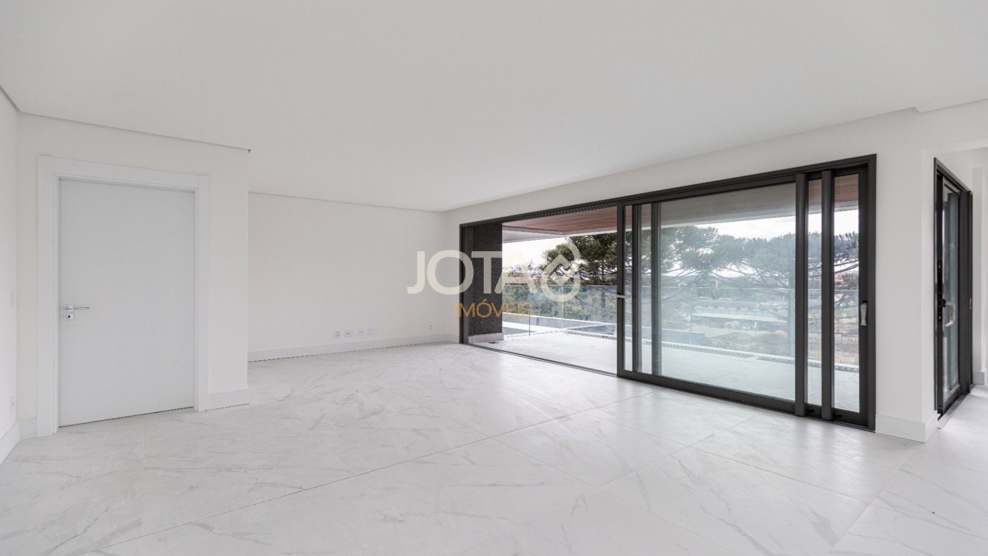 REVENDA LANDHAUS - 3 SUITES E 4 VAGAS NO ECOVILLE