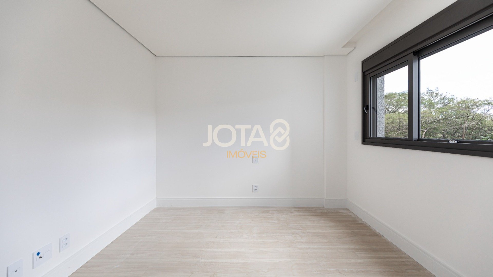 REVENDA LANDHAUS - 3 SUITES E 4 VAGAS NO ECOVILLE