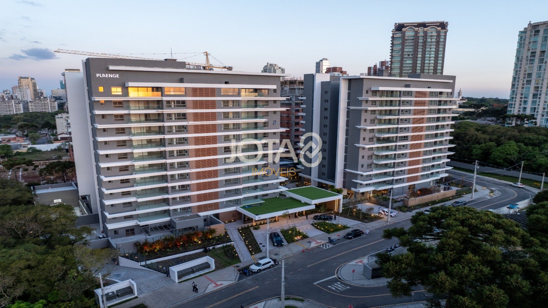 REVENDA LANDHAUS - 3 SUITES E 4 VAGAS NO ECOVILLE