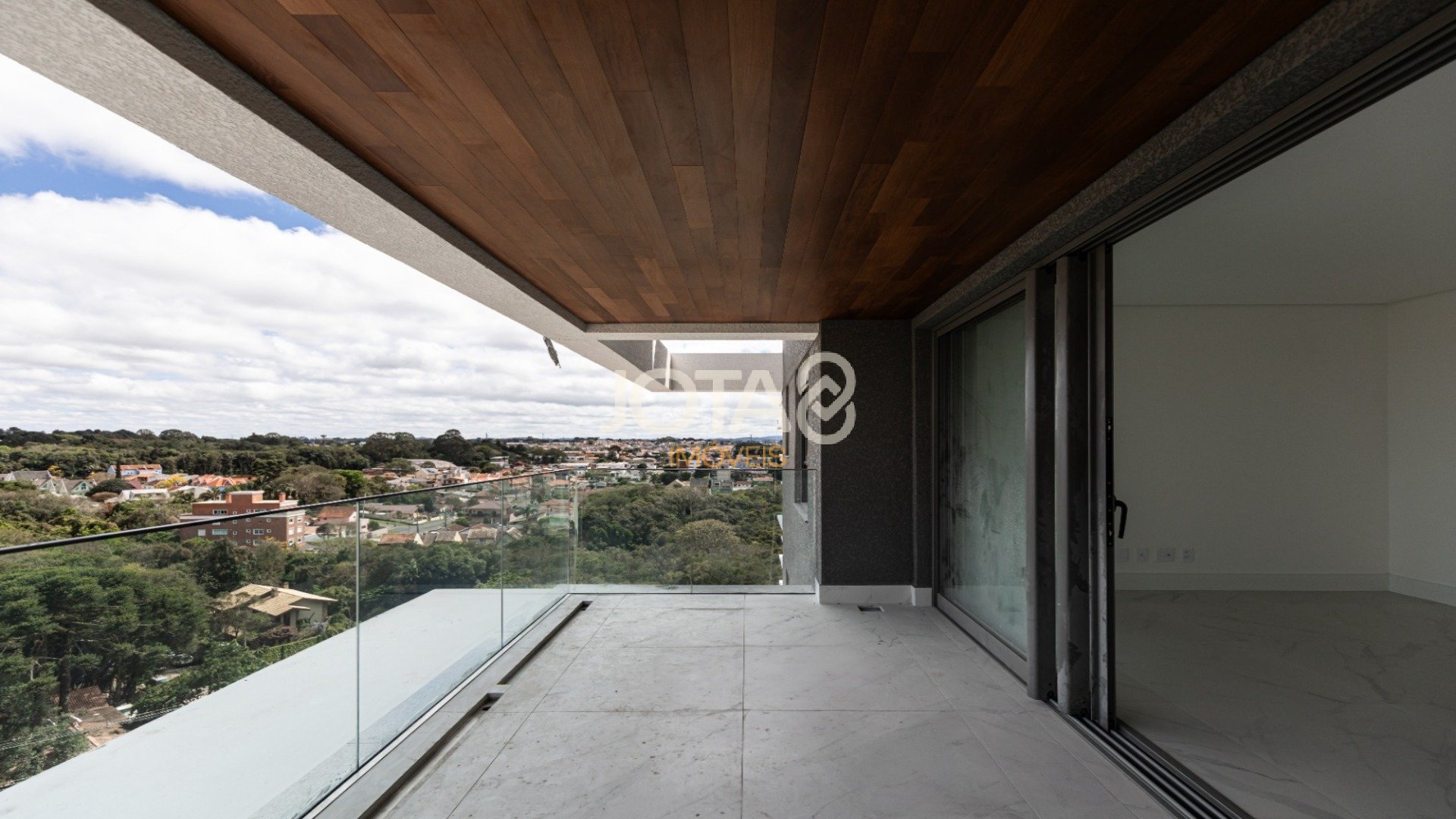 RENVENDA LANDHAUS - ANDAR ALTO - 3 SUÍTES E 4 VAGAS - ECOVILLE