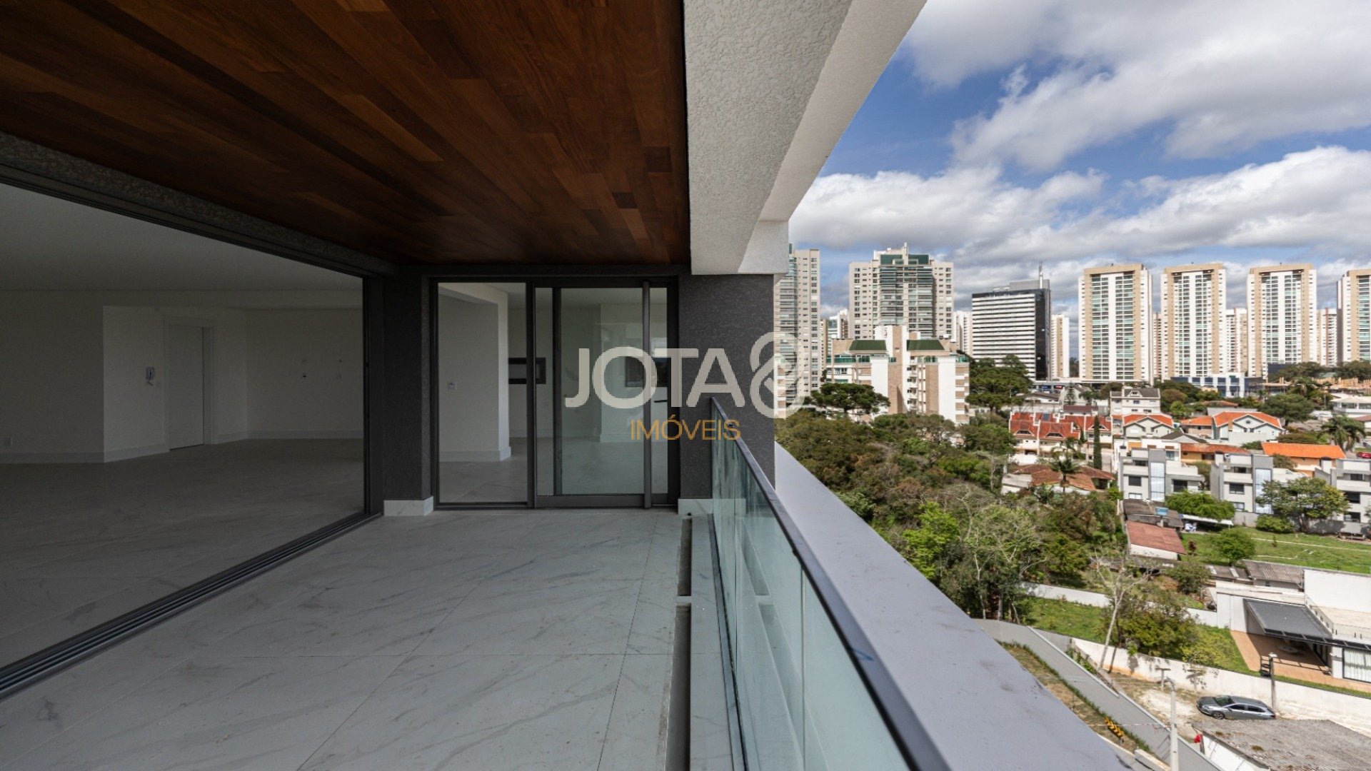 RENVENDA LANDHAUS - ANDAR ALTO - 3 SUÍTES E 4 VAGAS - ECOVILLE