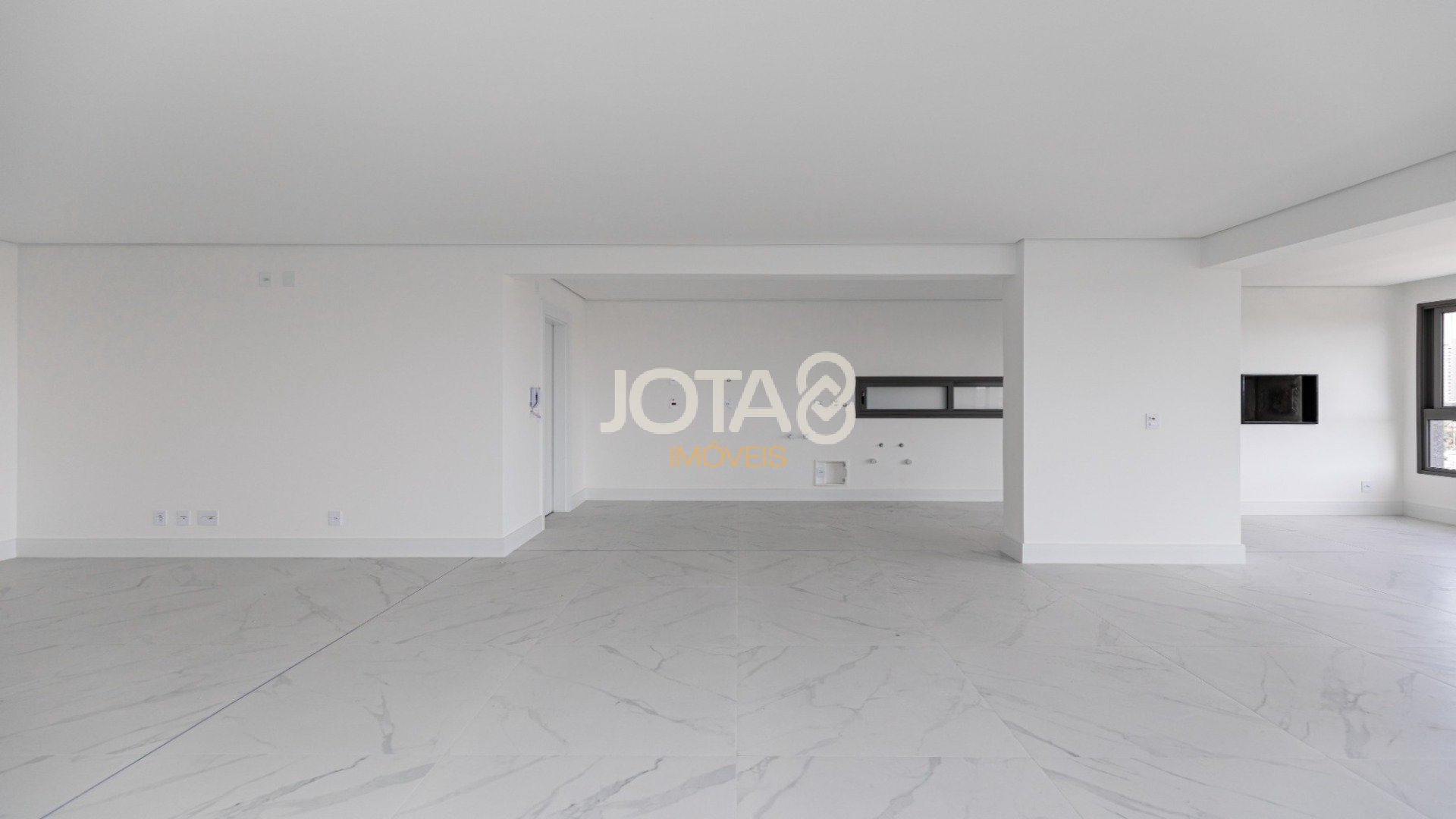 RENVENDA LANDHAUS - ANDAR ALTO - 3 SUÍTES E 4 VAGAS - ECOVILLE