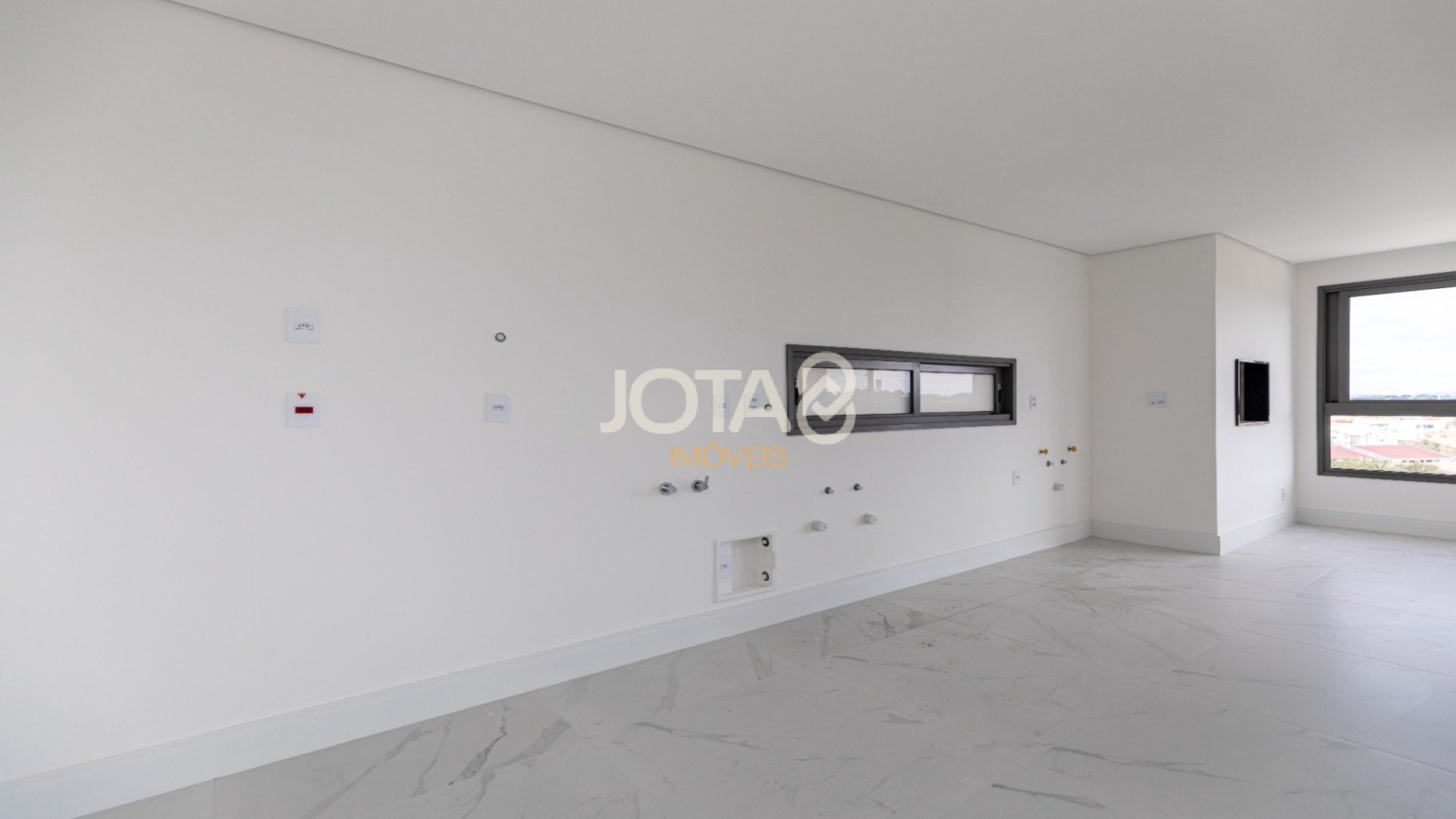 RENVENDA LANDHAUS - ANDAR ALTO - 3 SUÍTES E 4 VAGAS - ECOVILLE