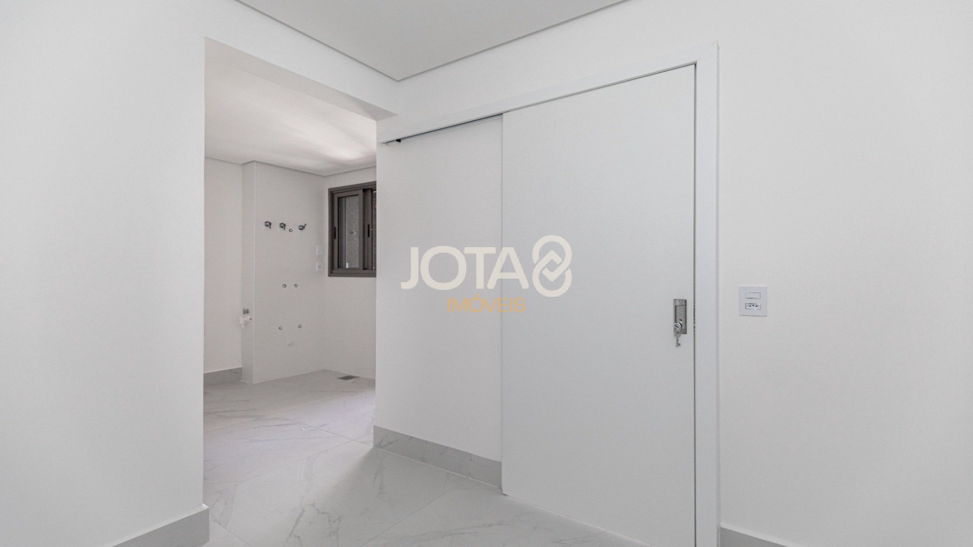 RENVENDA LANDHAUS - ANDAR ALTO - 3 SUÍTES E 4 VAGAS - ECOVILLE