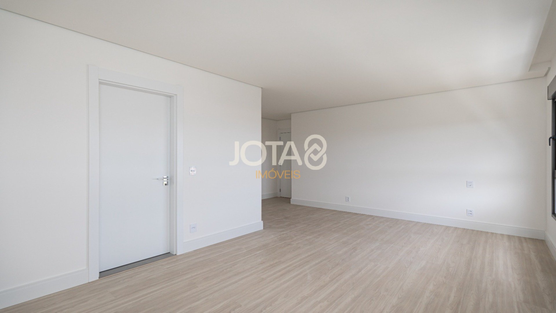 RENVENDA LANDHAUS - ANDAR ALTO - 3 SUÍTES E 4 VAGAS - ECOVILLE