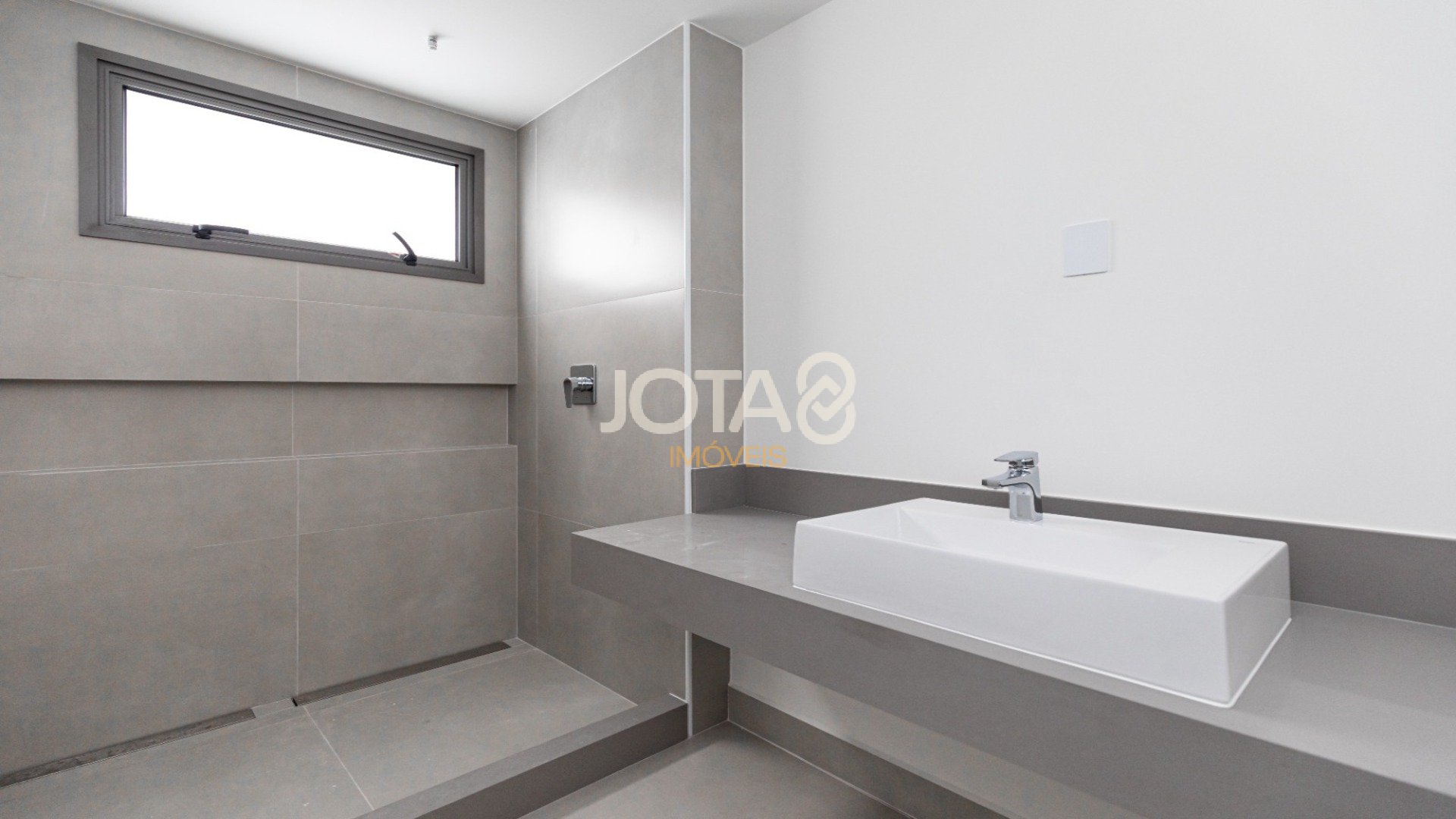 RENVENDA LANDHAUS - ANDAR ALTO - 3 SUÍTES E 4 VAGAS - ECOVILLE