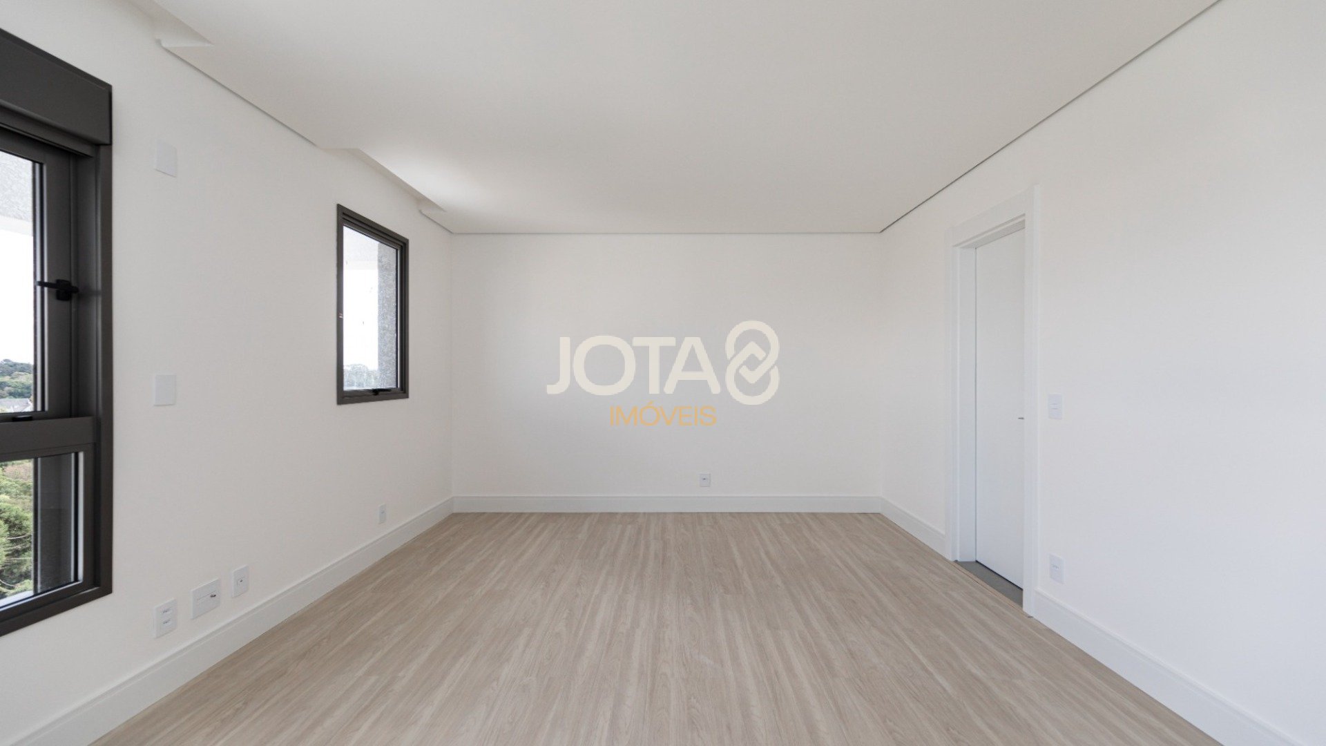 RENVENDA LANDHAUS - ANDAR ALTO - 3 SUÍTES E 4 VAGAS - ECOVILLE