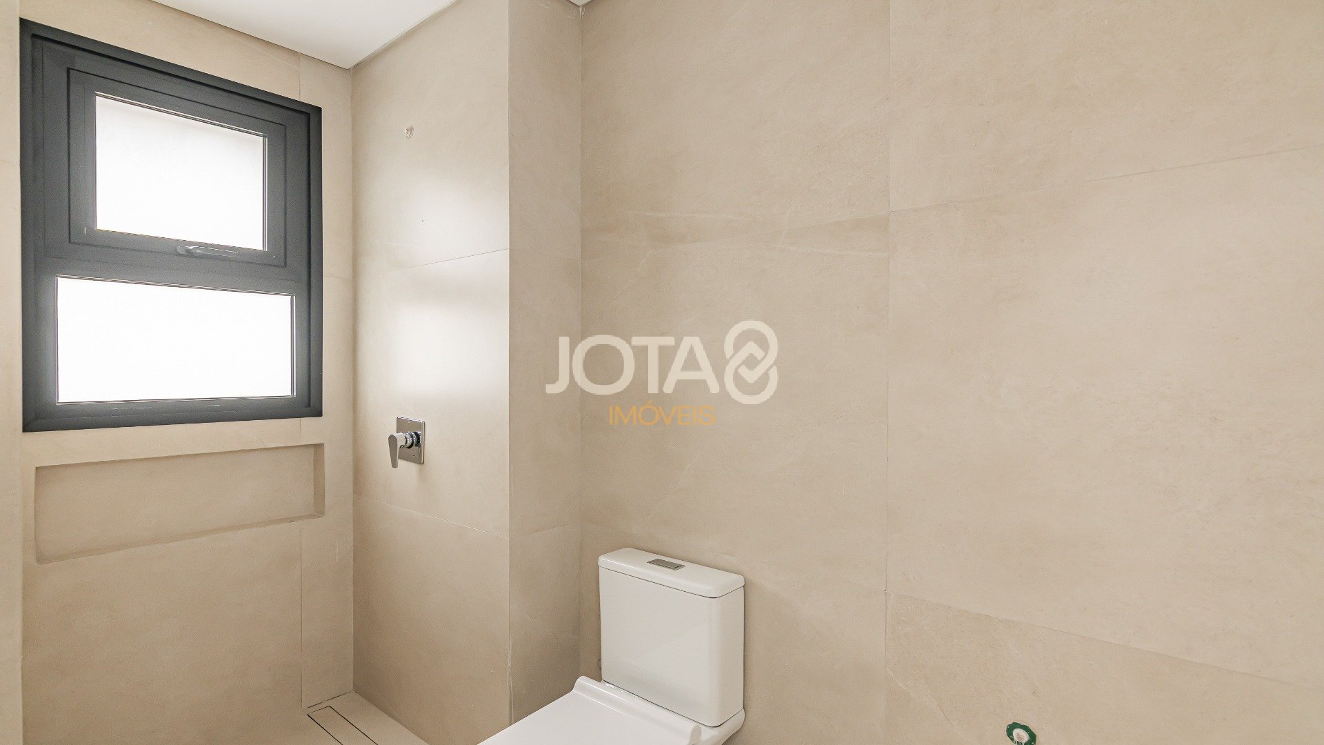 APARTAMENTO COM 3 SUÍTES   NO BIGORRILHO